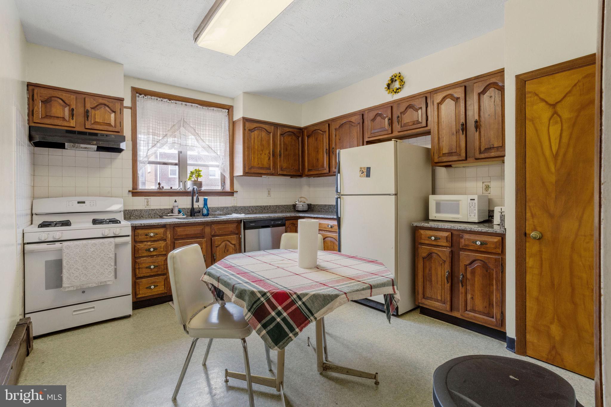 MAYFAIR (WEST) - Residential