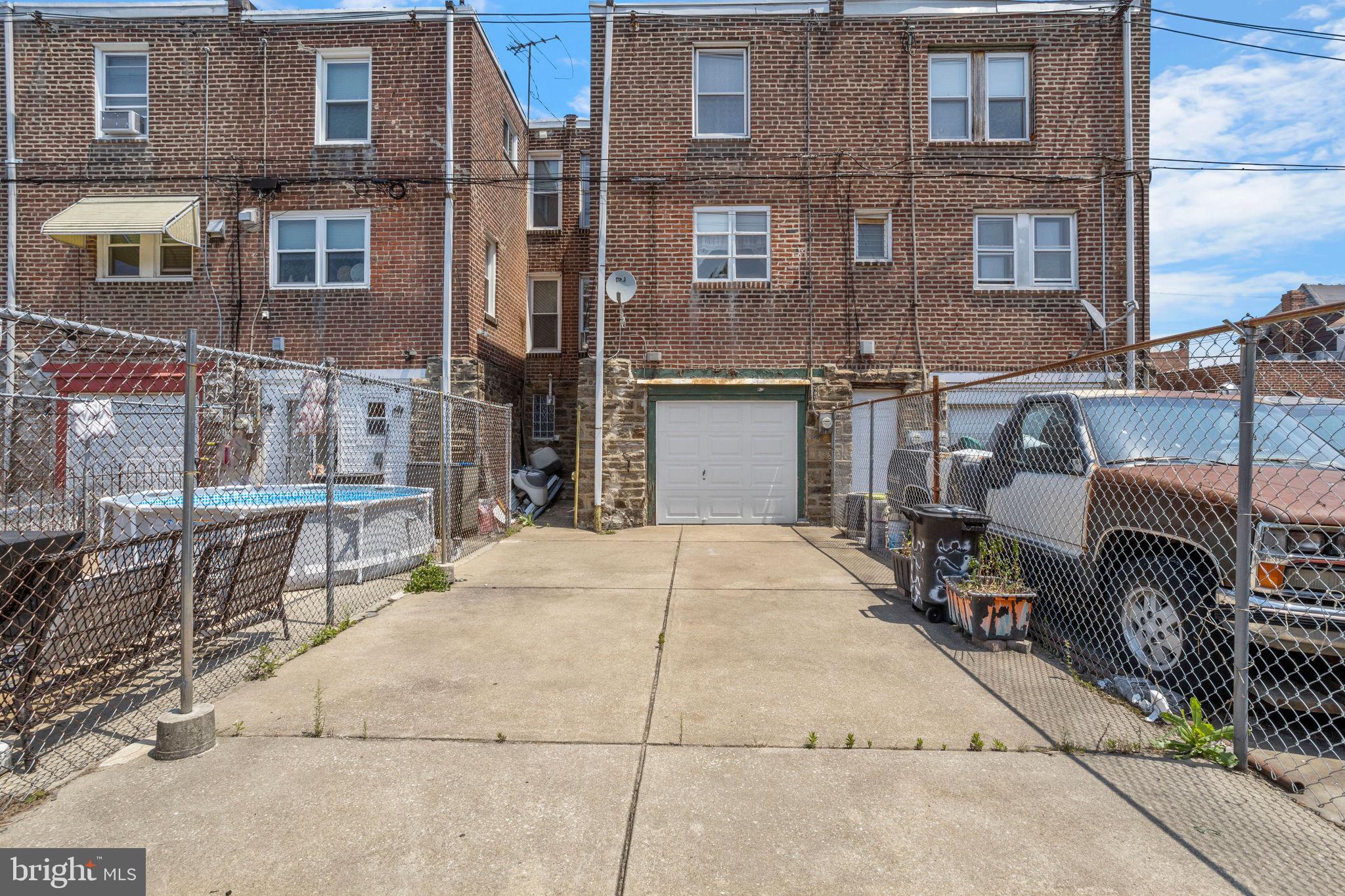 MAYFAIR (WEST) - Residential