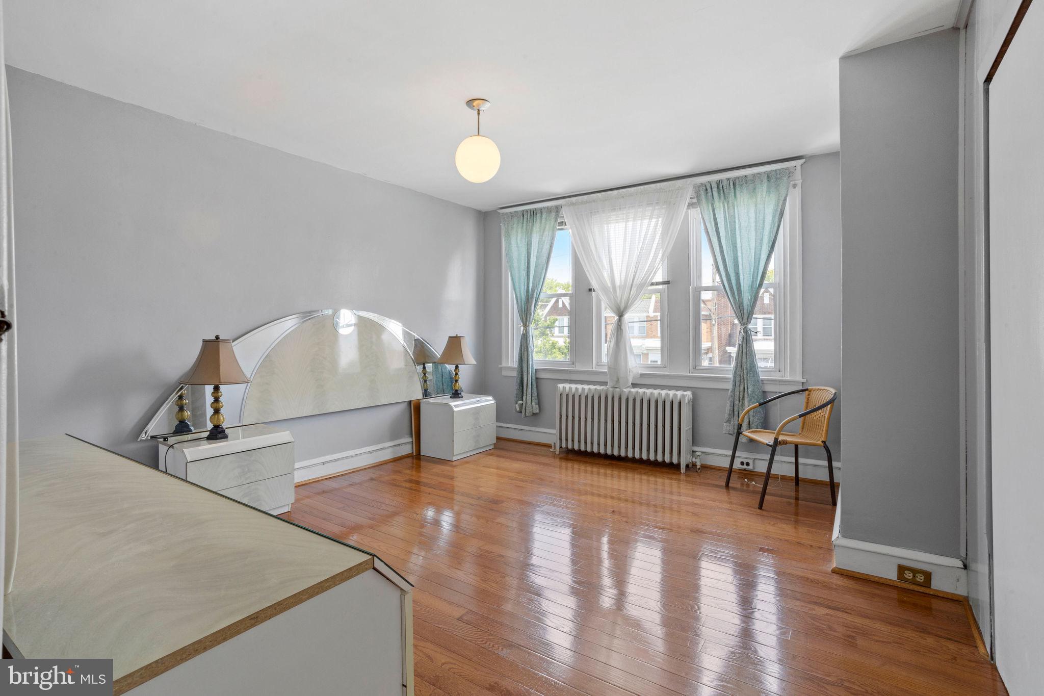 MAYFAIR (WEST) - Residential