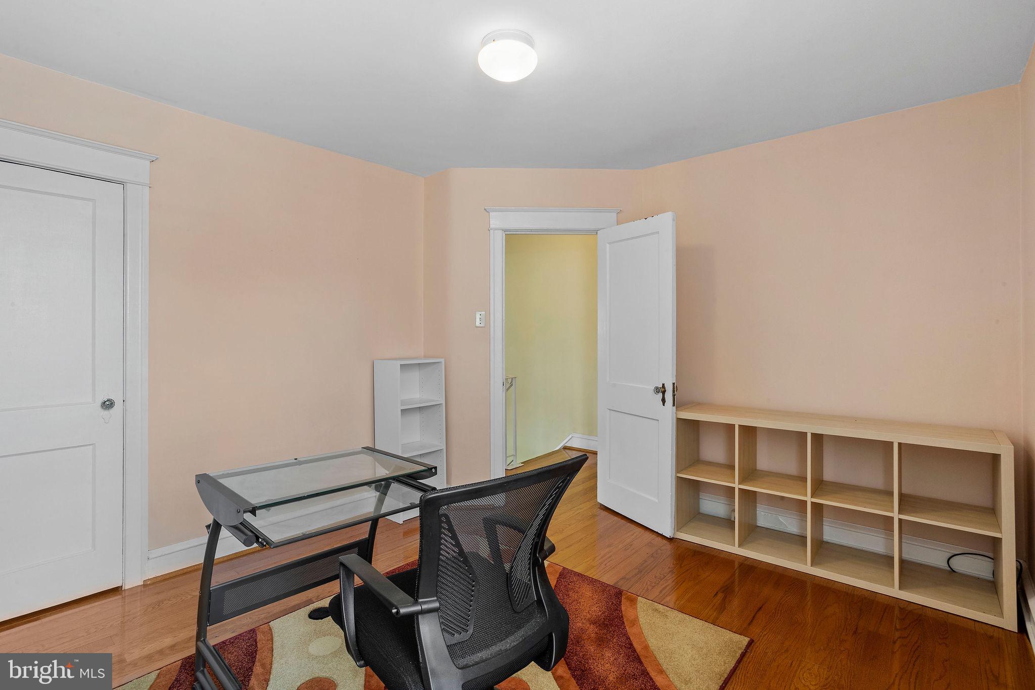 MAYFAIR (WEST) - Residential