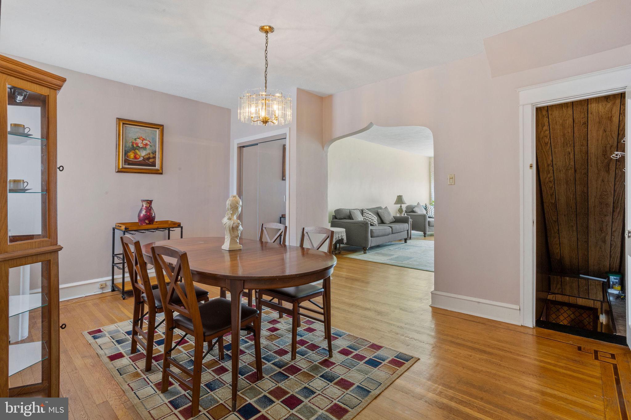 MAYFAIR (WEST) - Residential