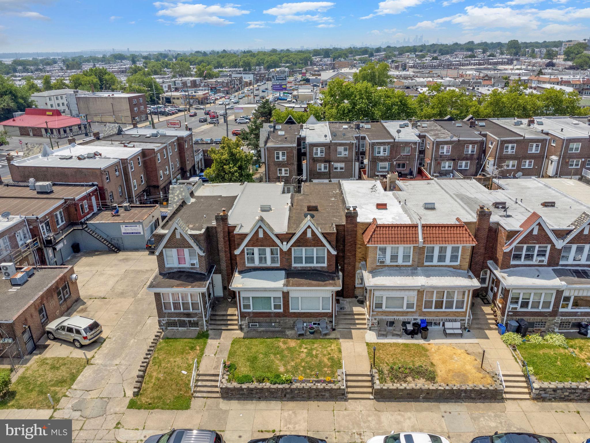 MAYFAIR (WEST) - Residential
