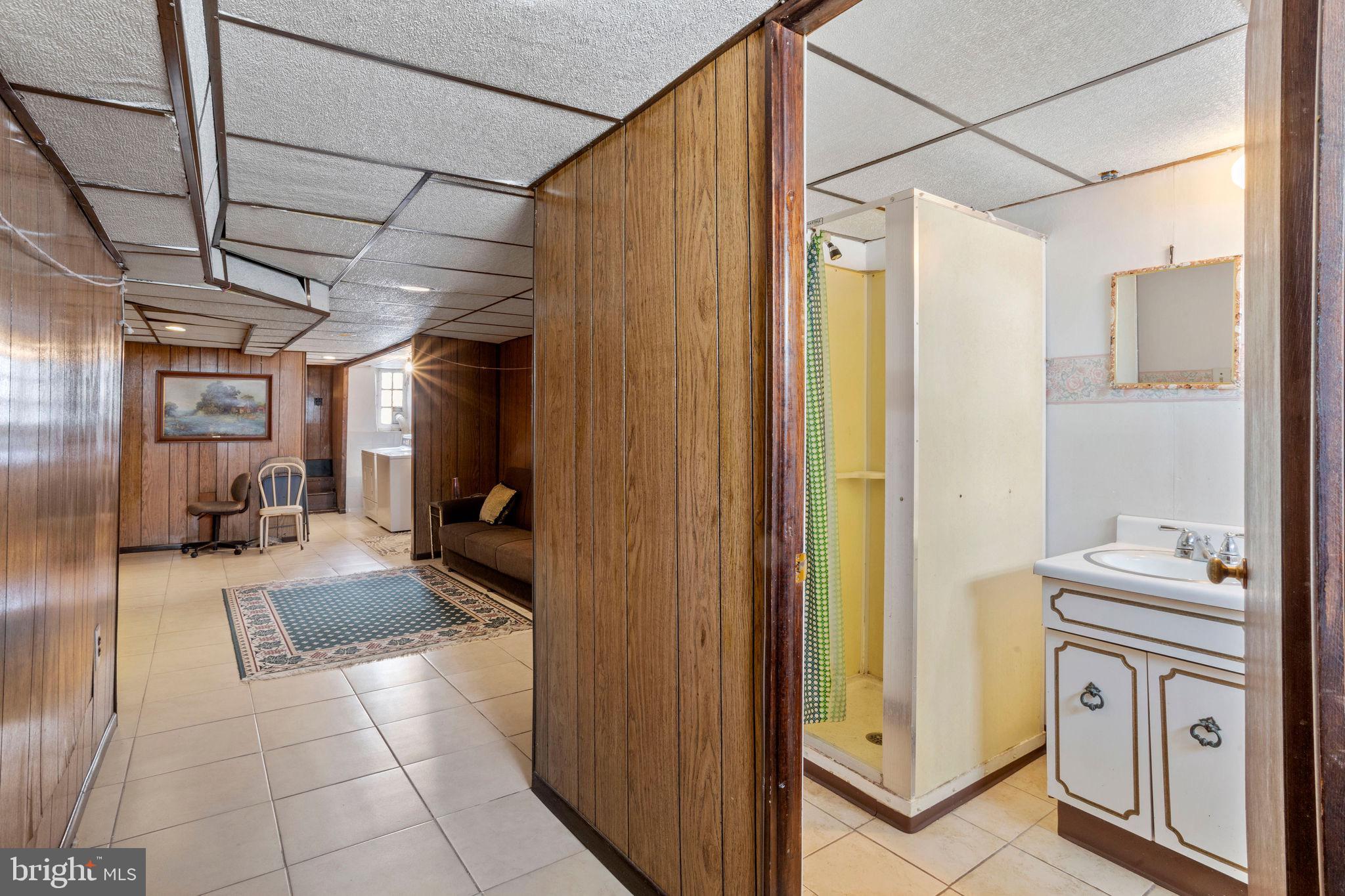 MAYFAIR (WEST) - Residential