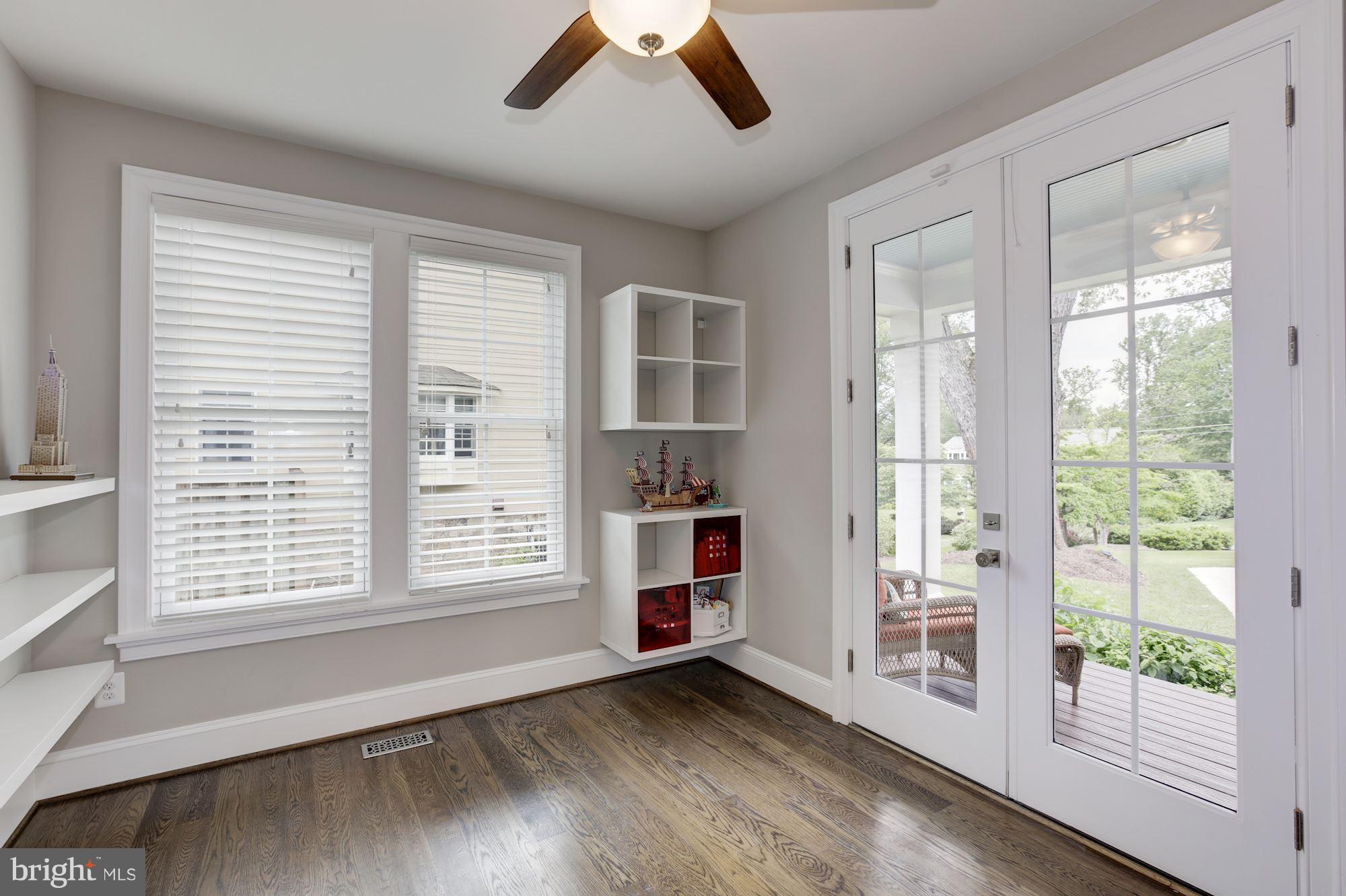 AYR HILL - Residential