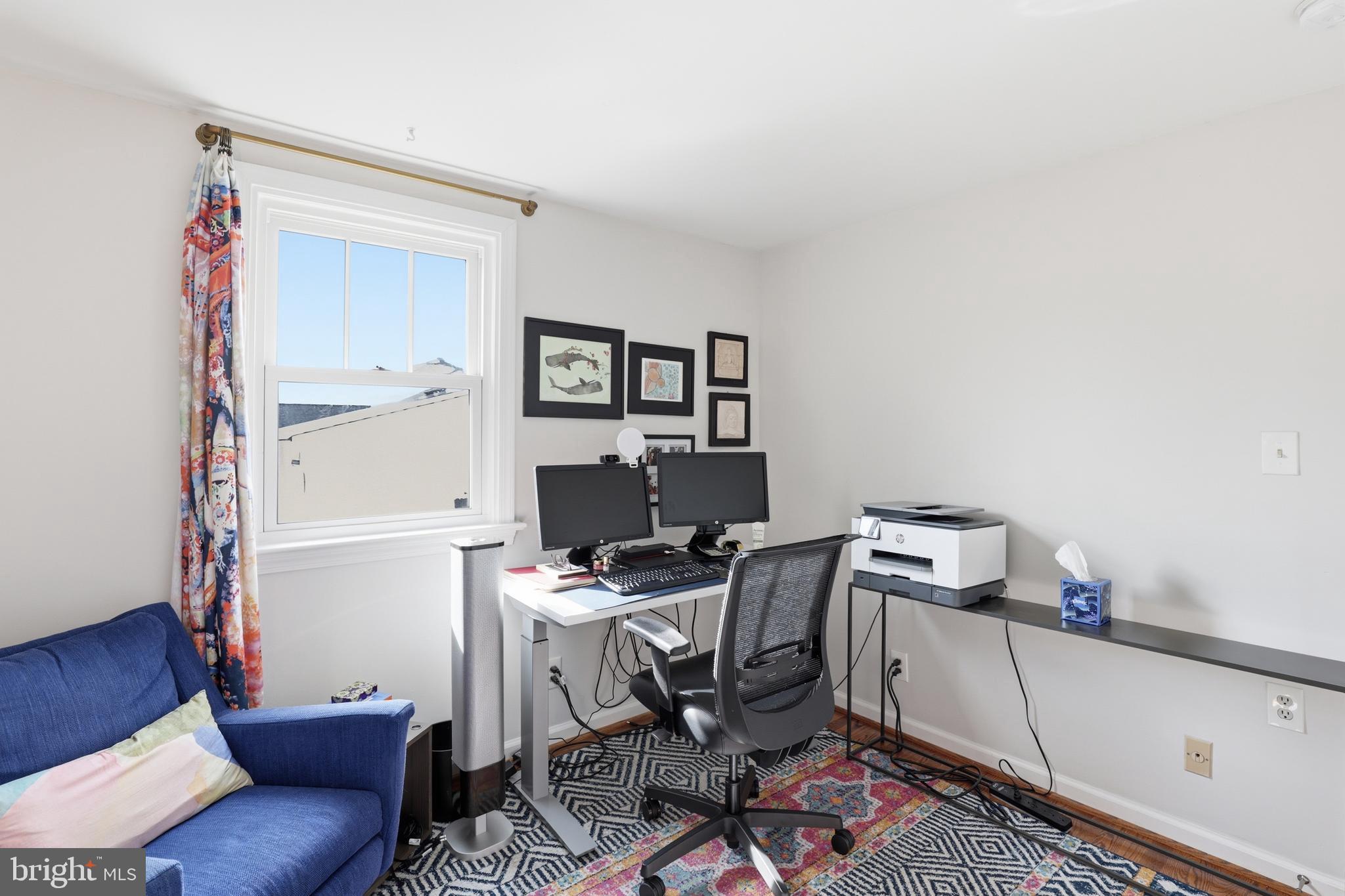 OVER LEE KNOLLS - Residential