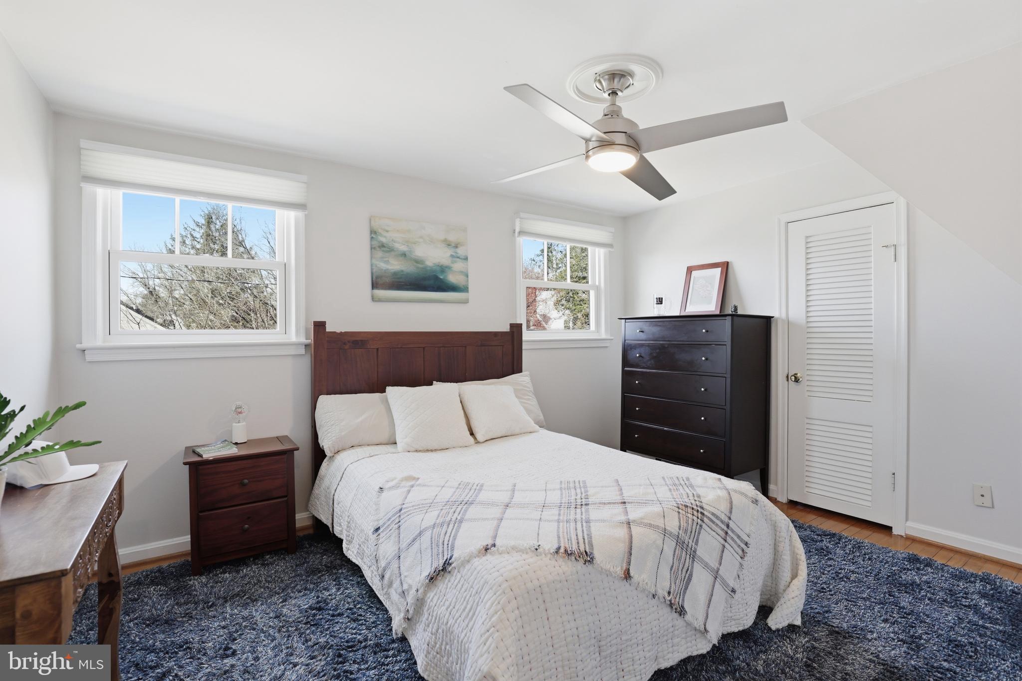 OVER LEE KNOLLS - Residential