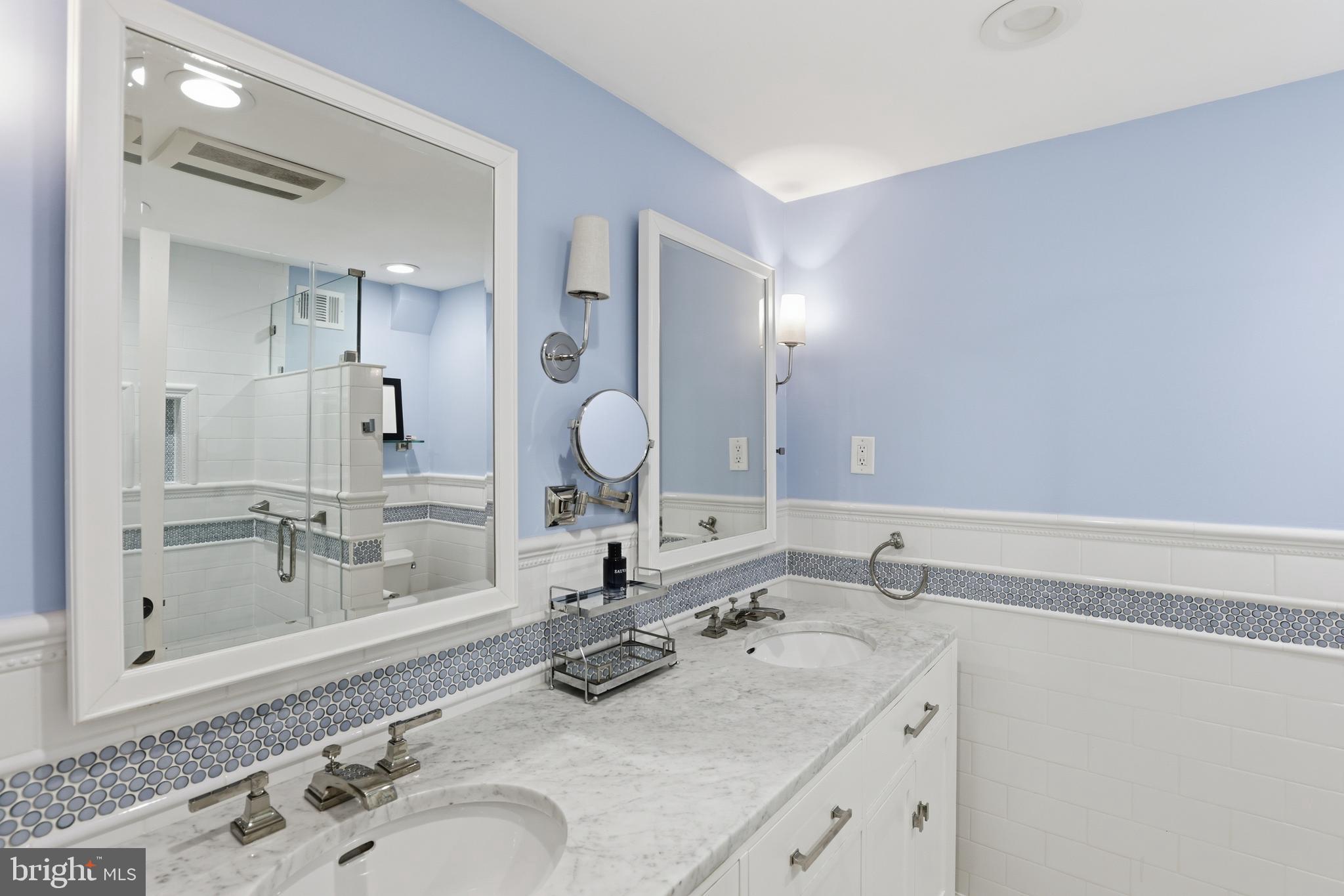 OVER LEE KNOLLS - Residential