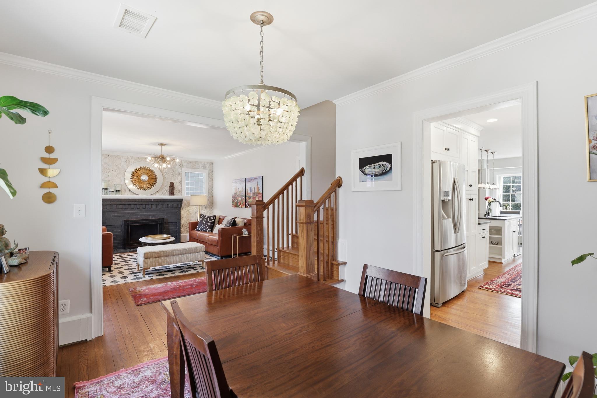 OVER LEE KNOLLS - Residential