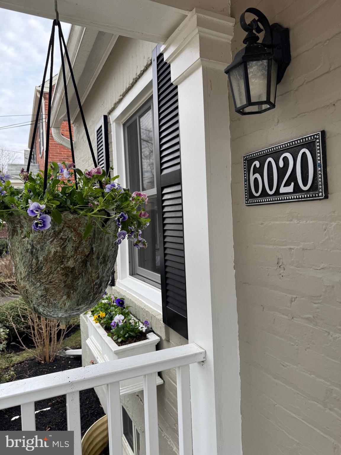 OVER LEE KNOLLS - Residential