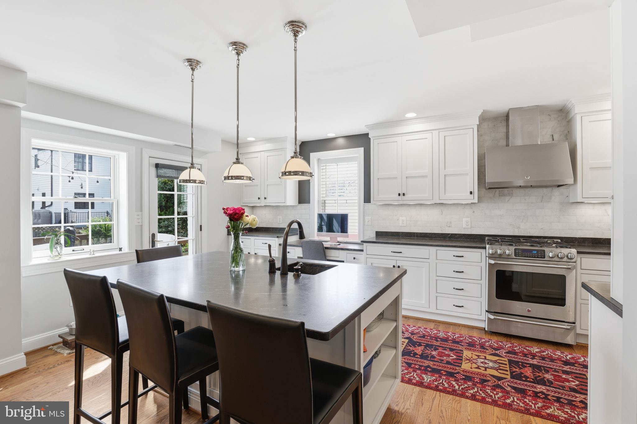 OVER LEE KNOLLS - Residential