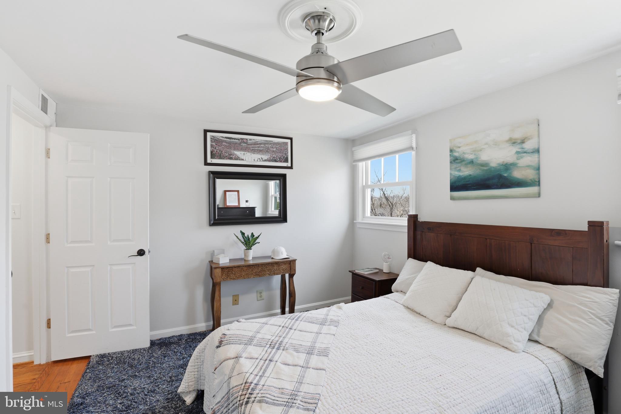 OVER LEE KNOLLS - Residential