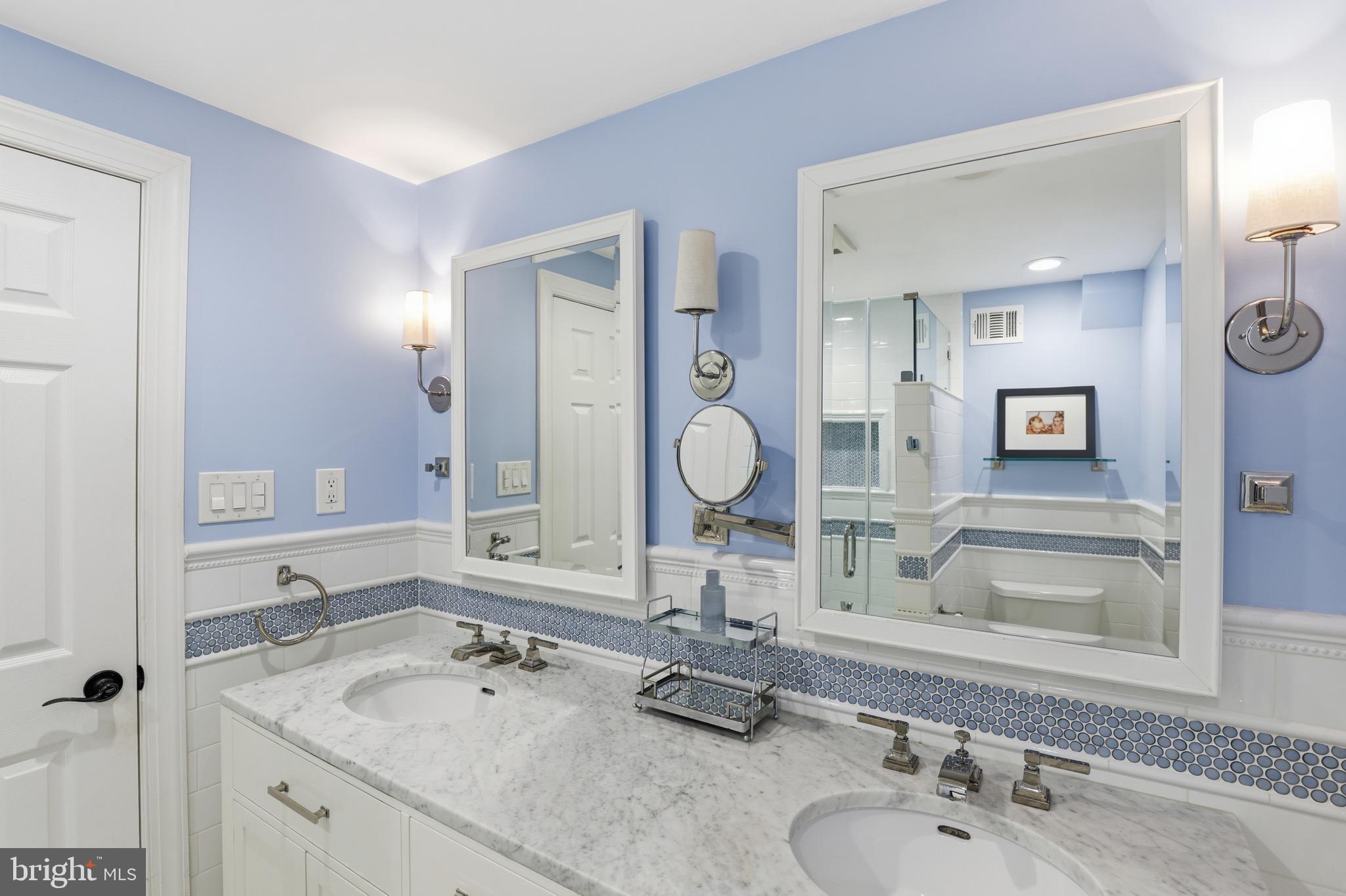 OVER LEE KNOLLS - Residential