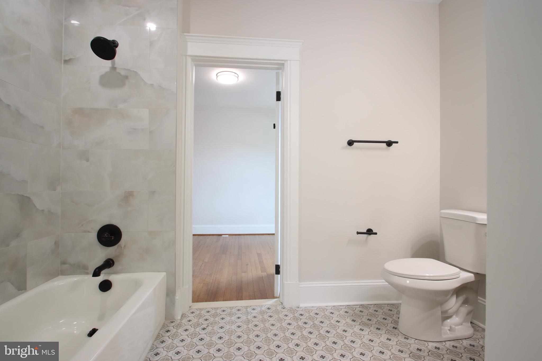 MONTEBELLO - Residential