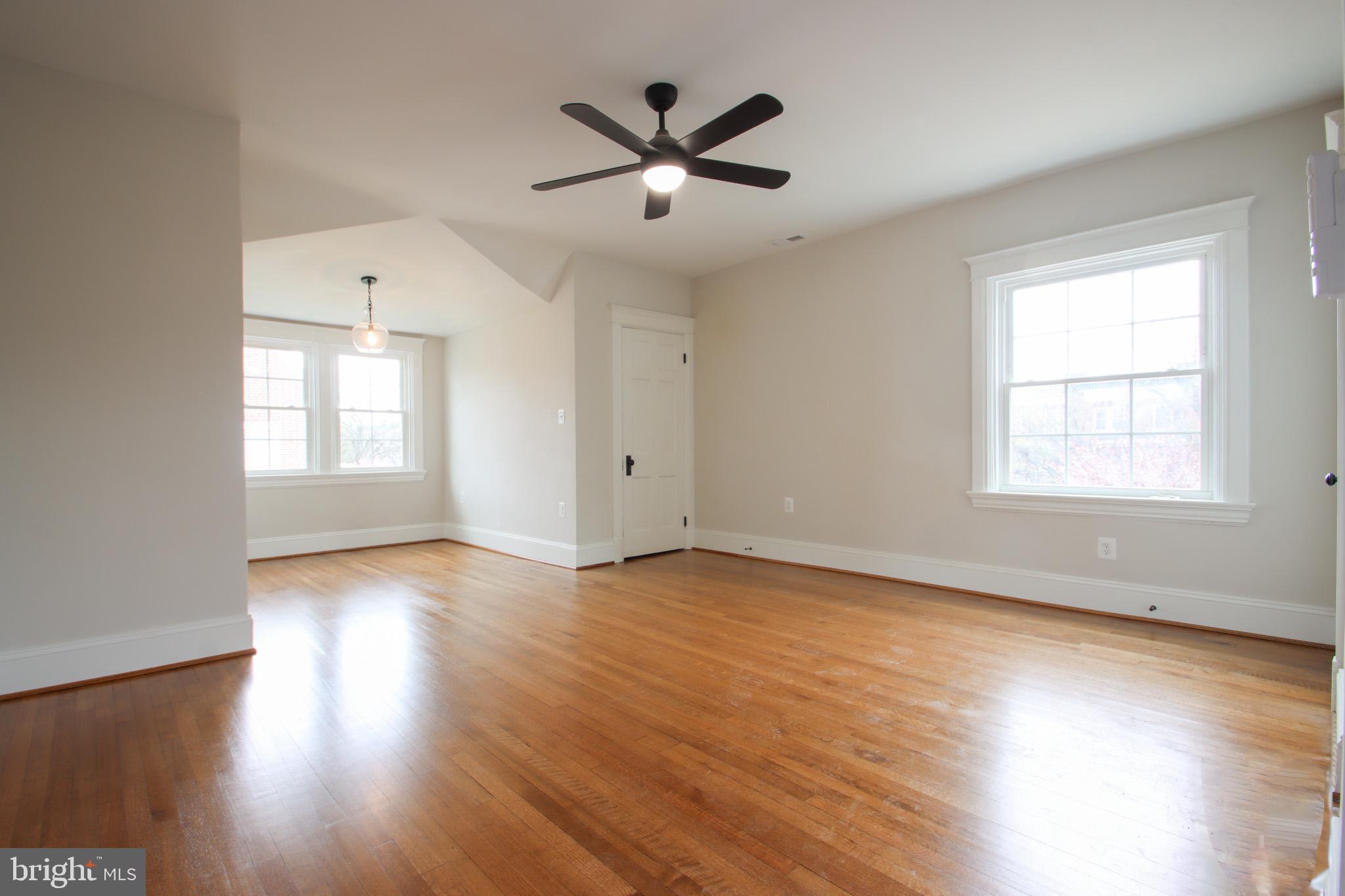 MONTEBELLO - Residential