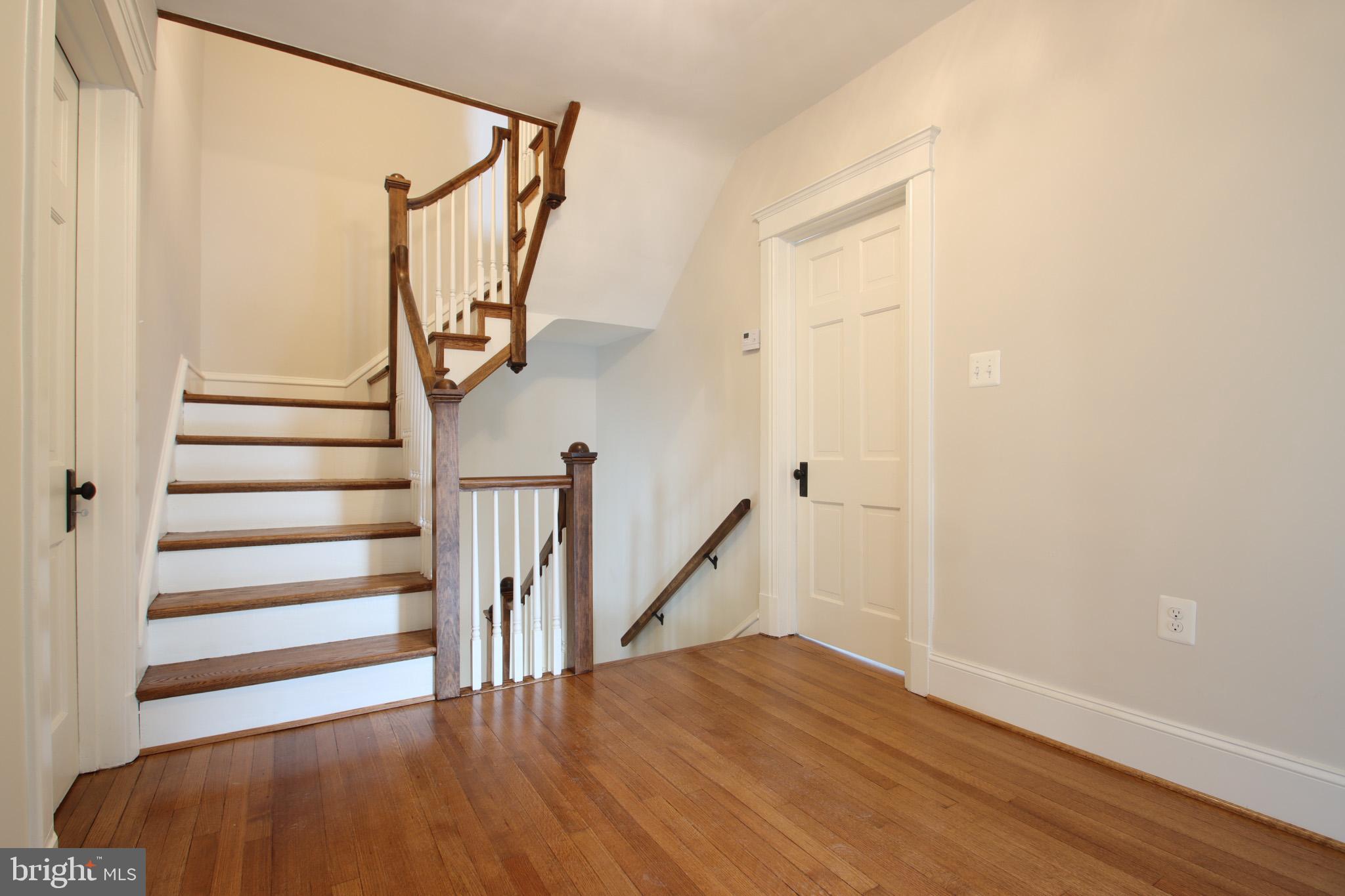 MONTEBELLO - Residential