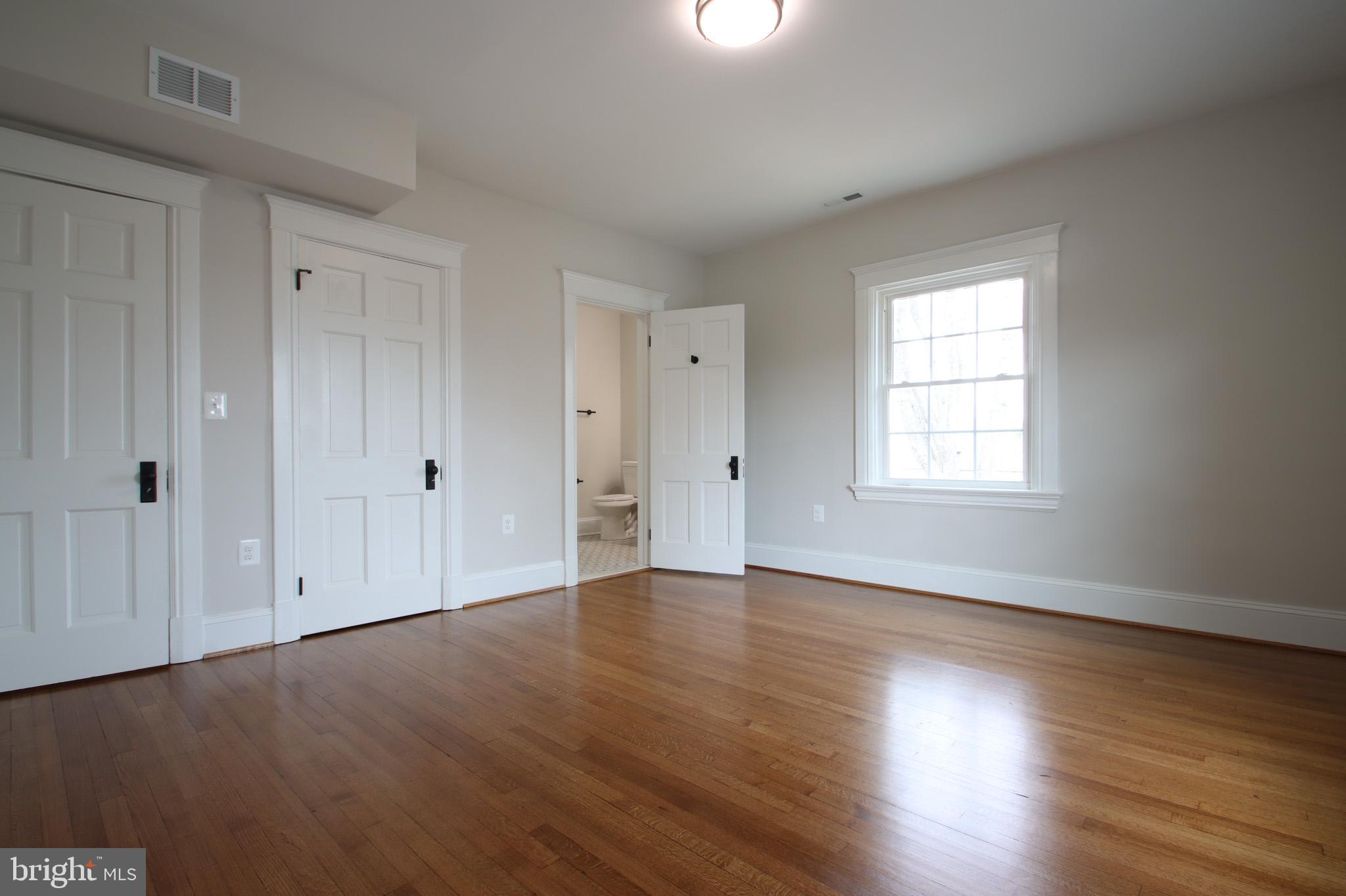 MONTEBELLO - Residential