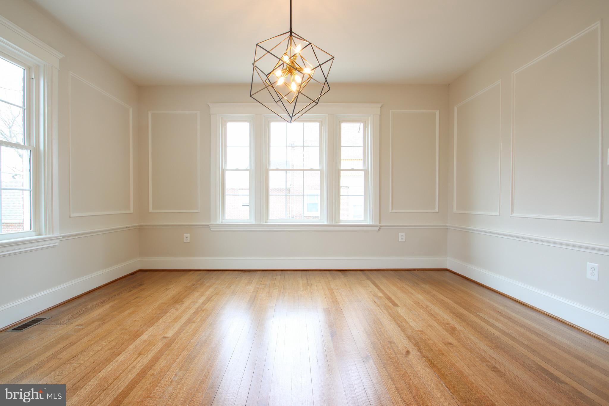 MONTEBELLO - Residential