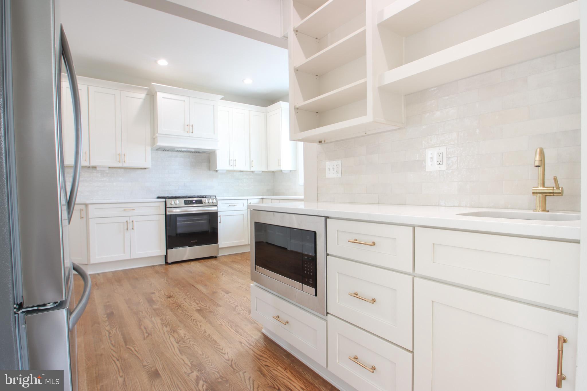 MONTEBELLO - Residential