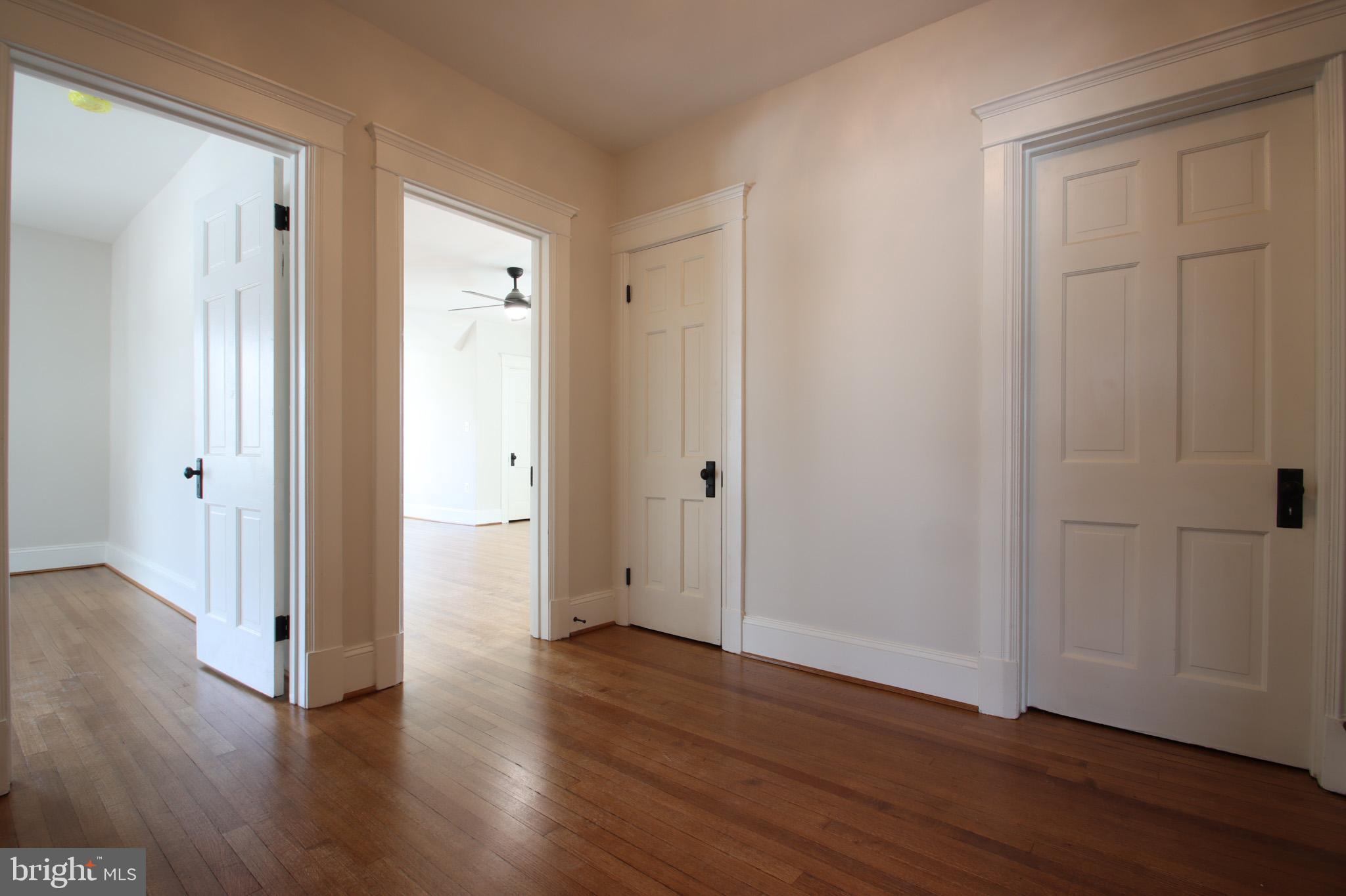 MONTEBELLO - Residential