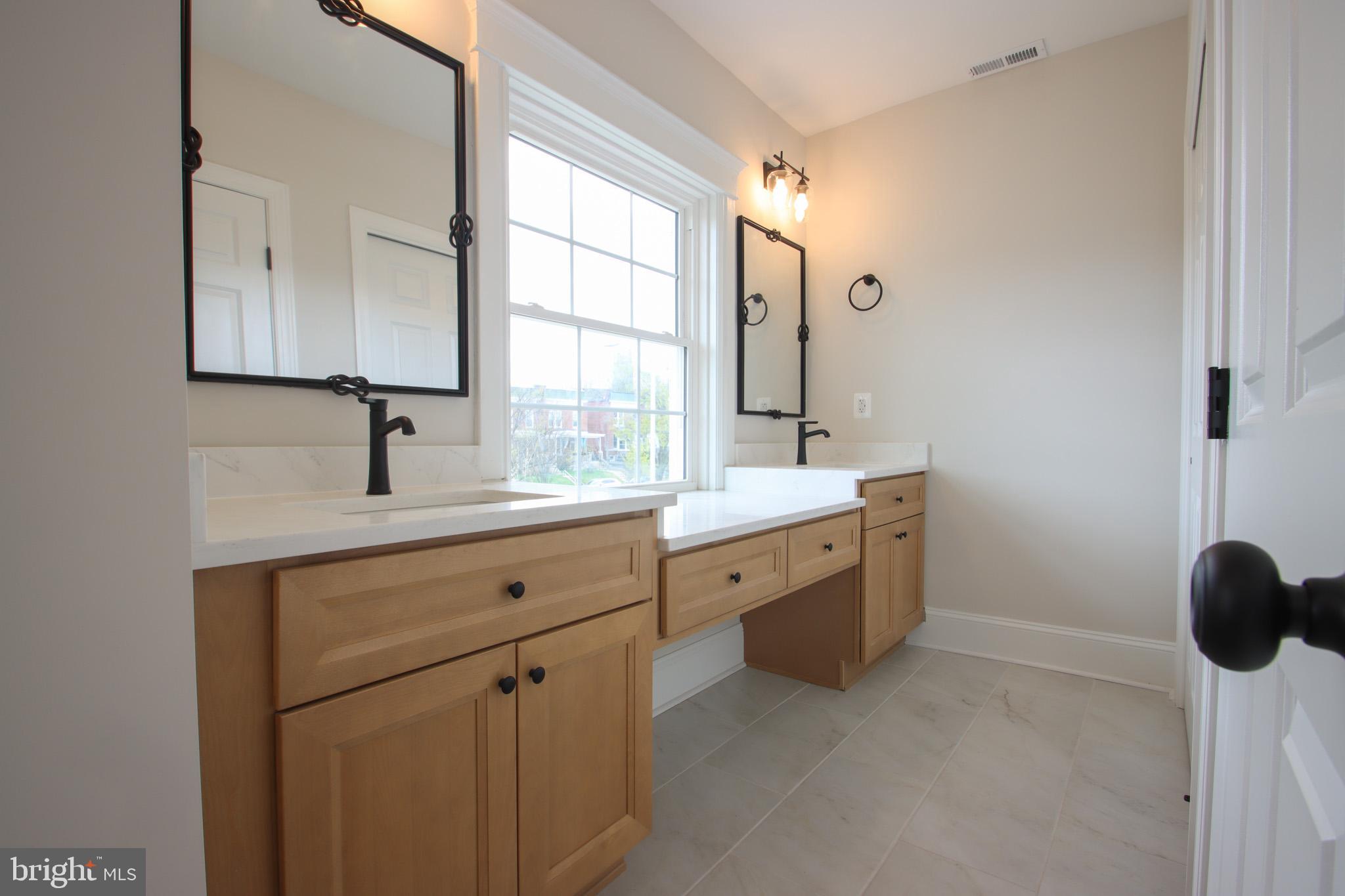 MONTEBELLO - Residential