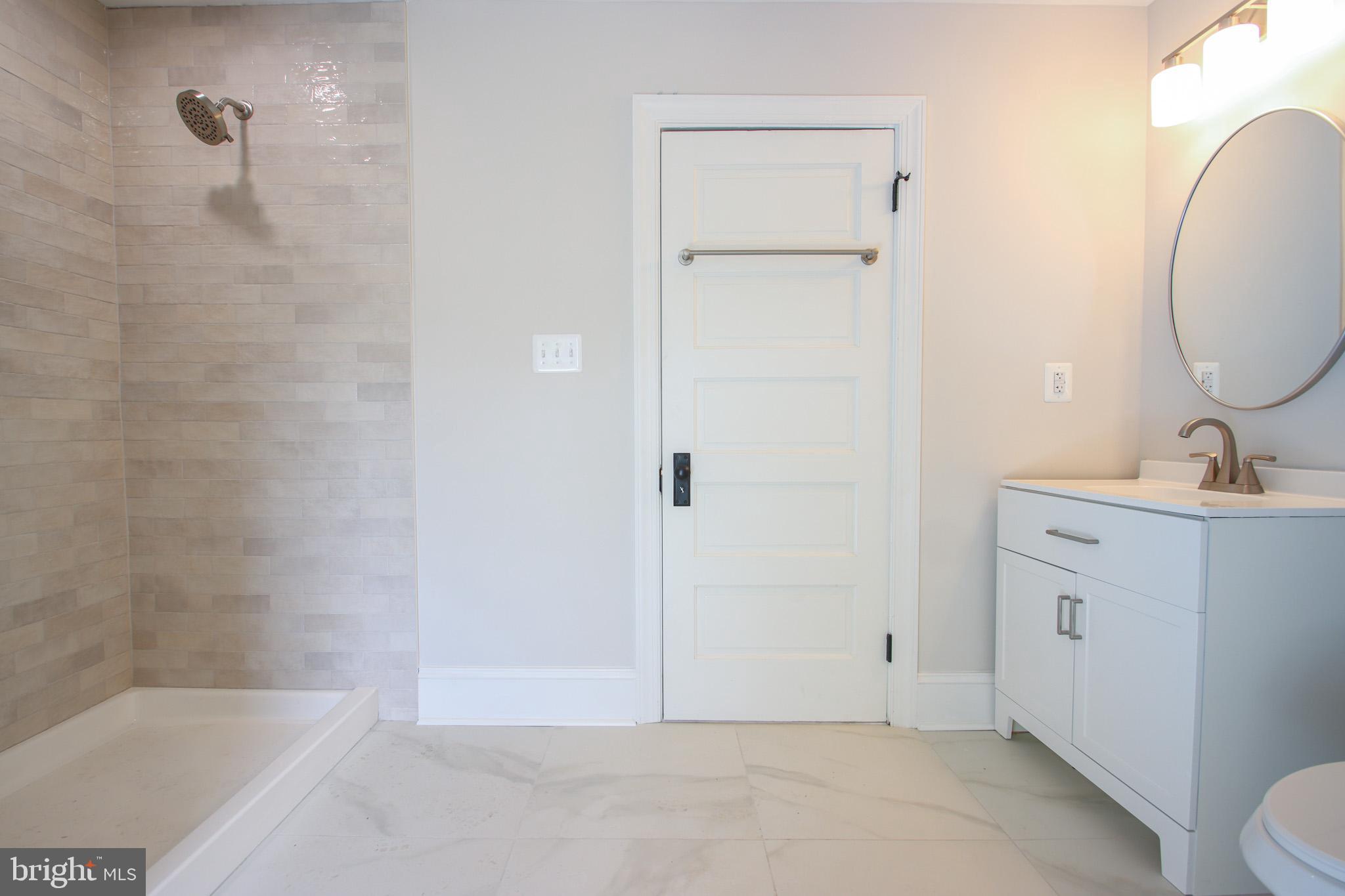 MONTEBELLO - Residential