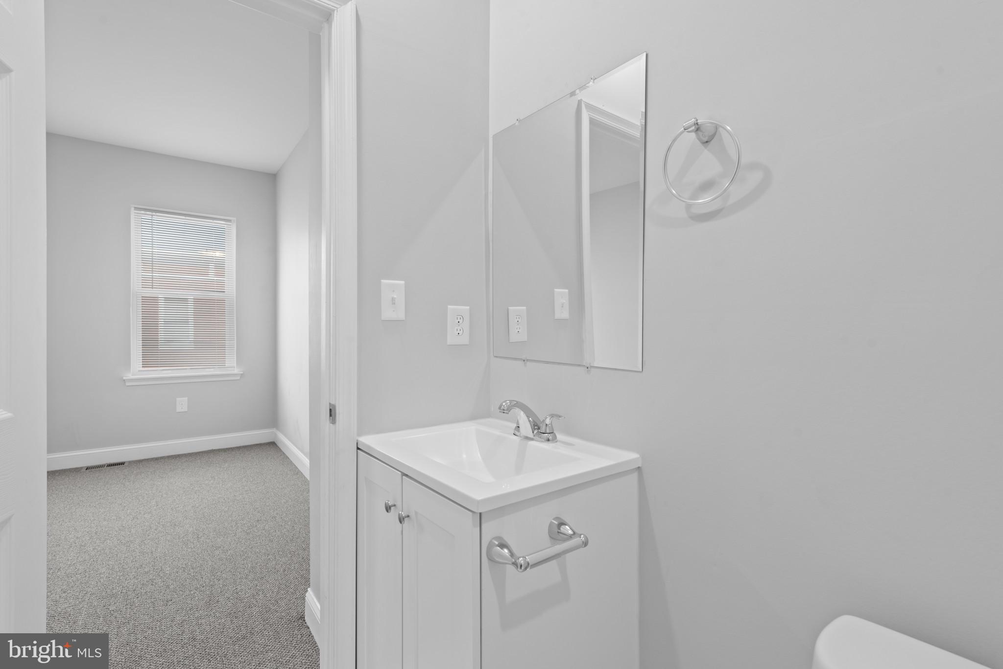 MADISON EASTEND - Residential Lease