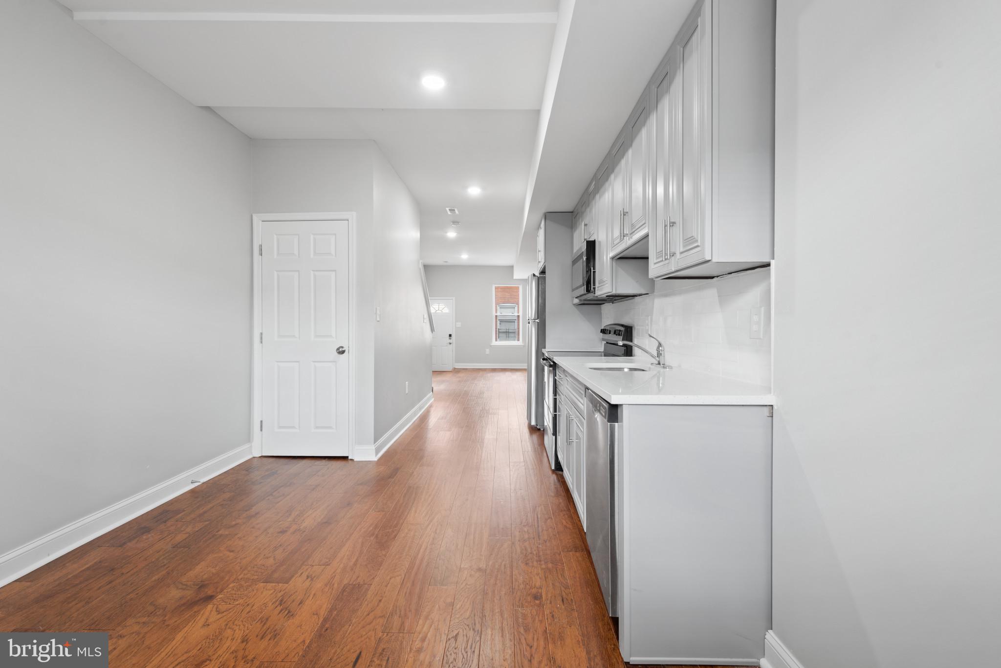 MADISON EASTEND - Residential Lease