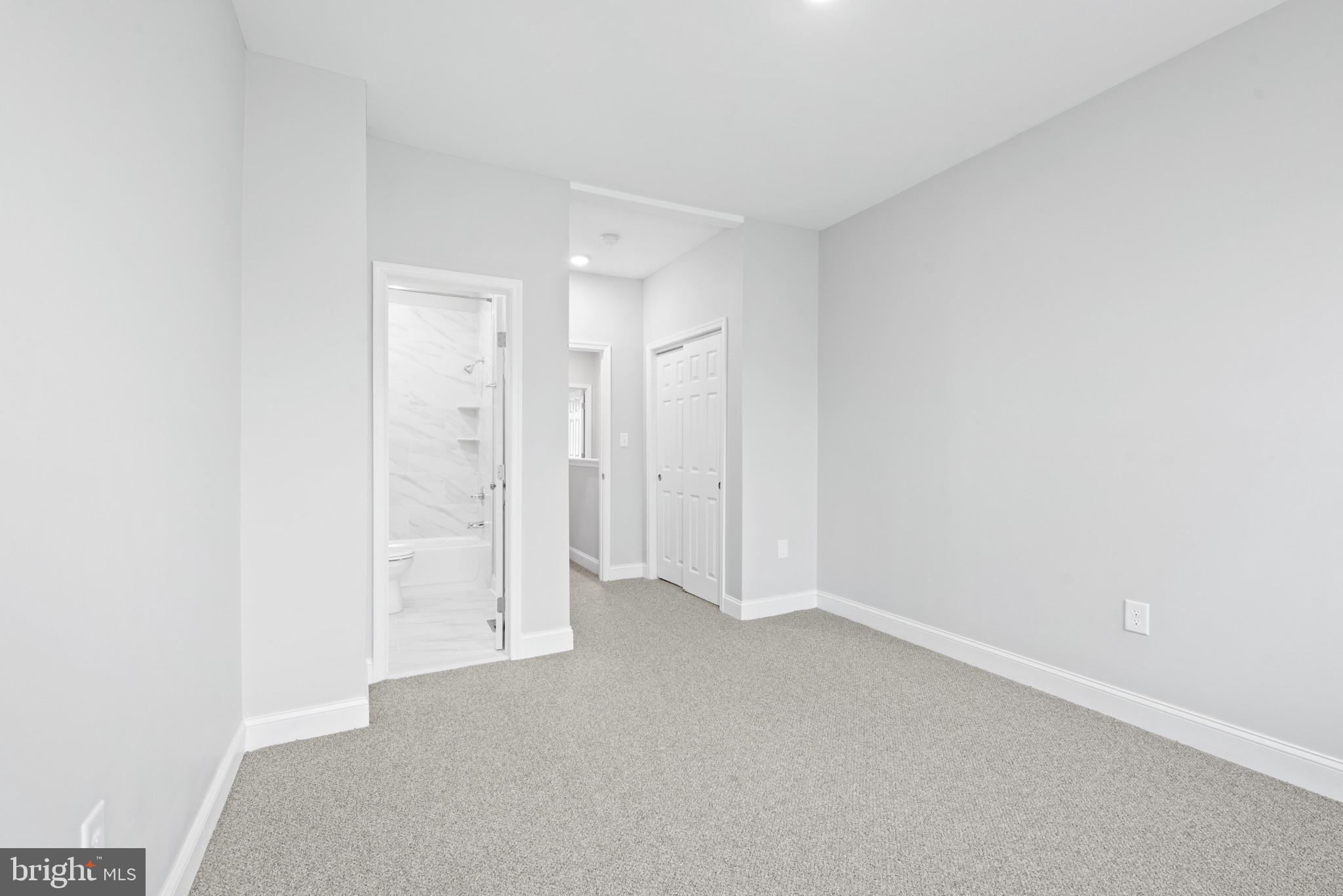 MADISON EASTEND - Residential Lease