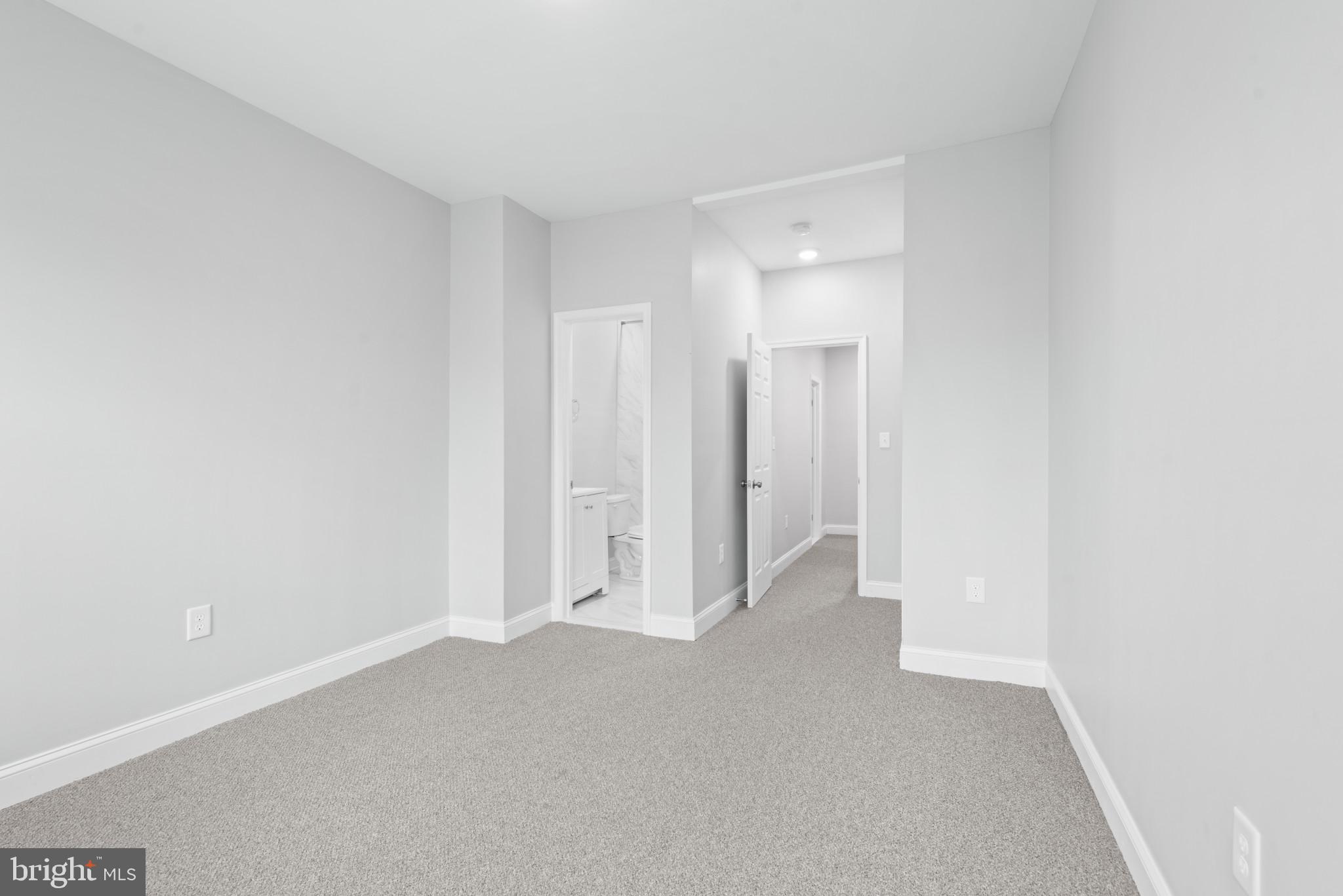 MADISON EASTEND - Residential Lease