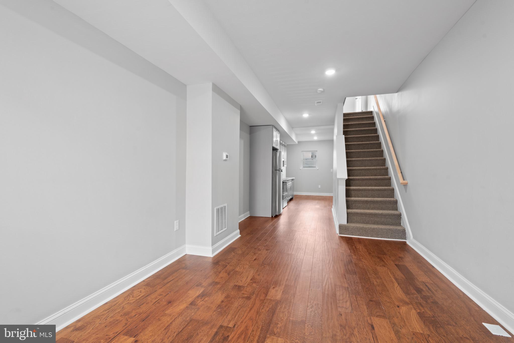 MADISON EASTEND - Residential Lease