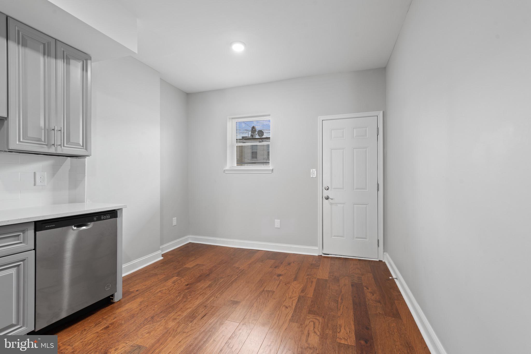 MADISON EASTEND - Residential Lease