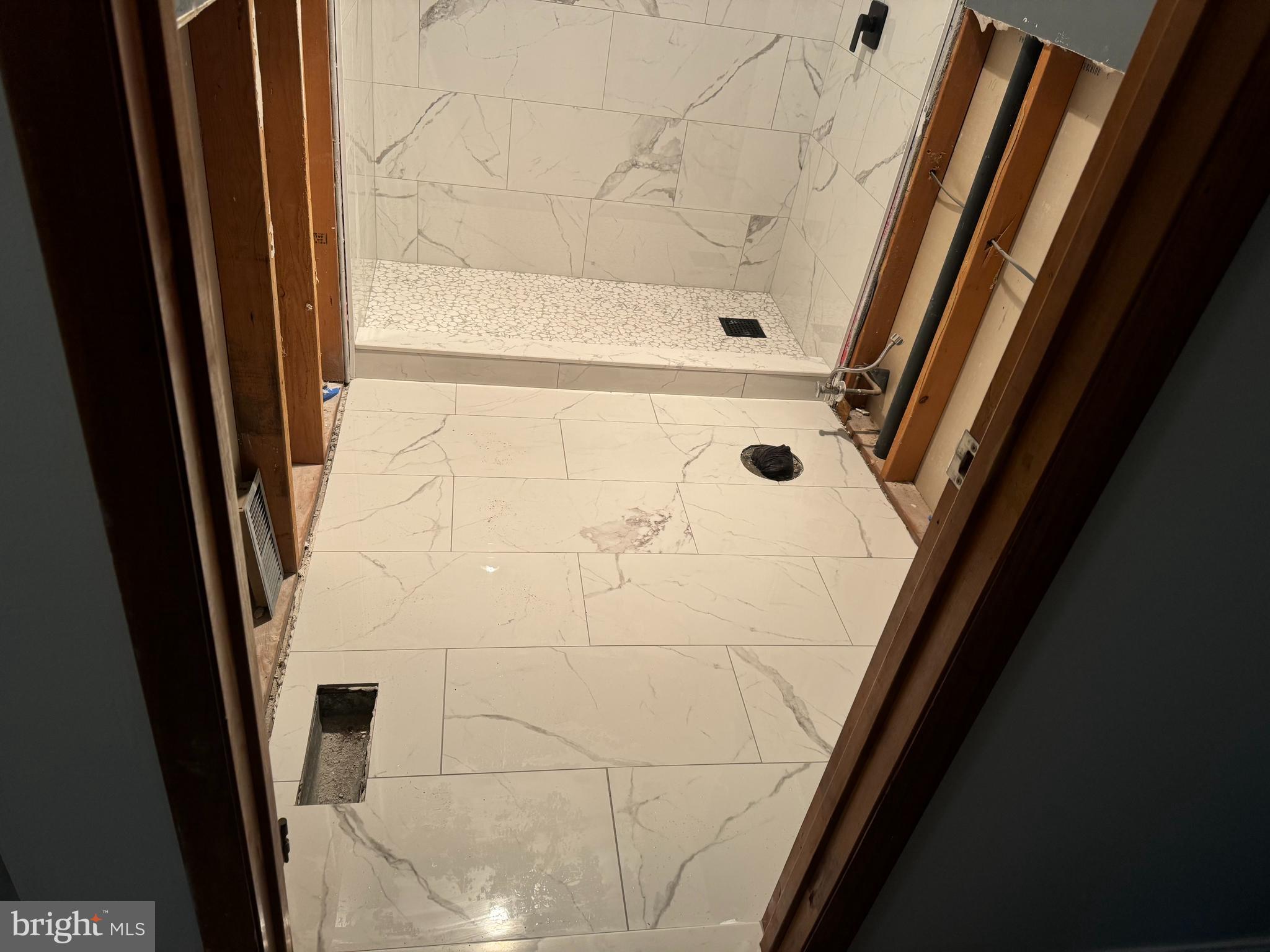 DRUM POINT - Residential