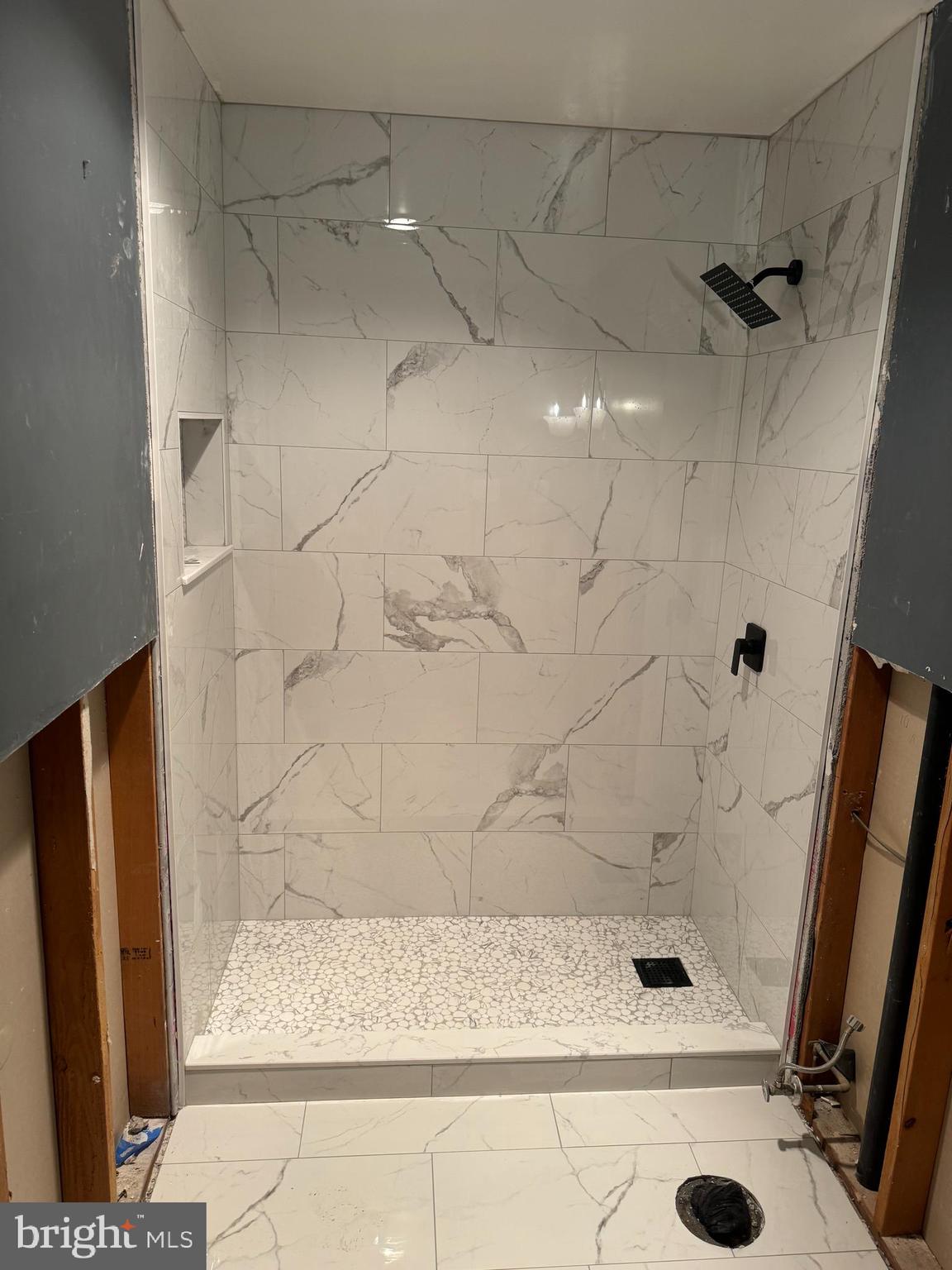 DRUM POINT - Residential