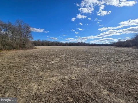 MLS: NJGL2053086