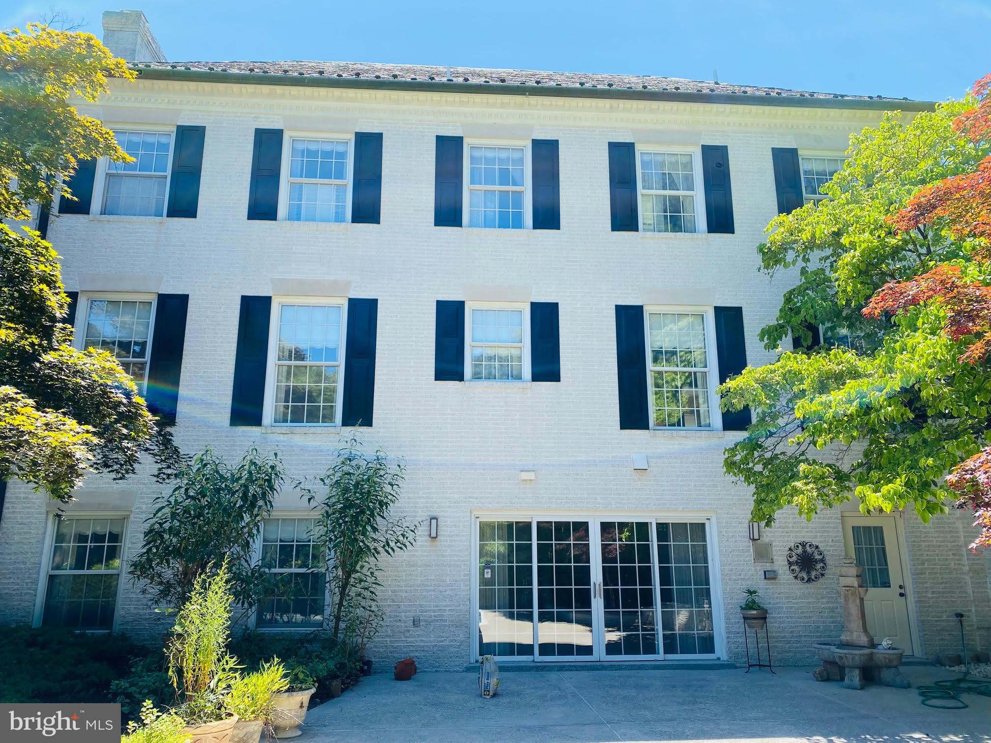 KENTSDALE ESTATES - Residential