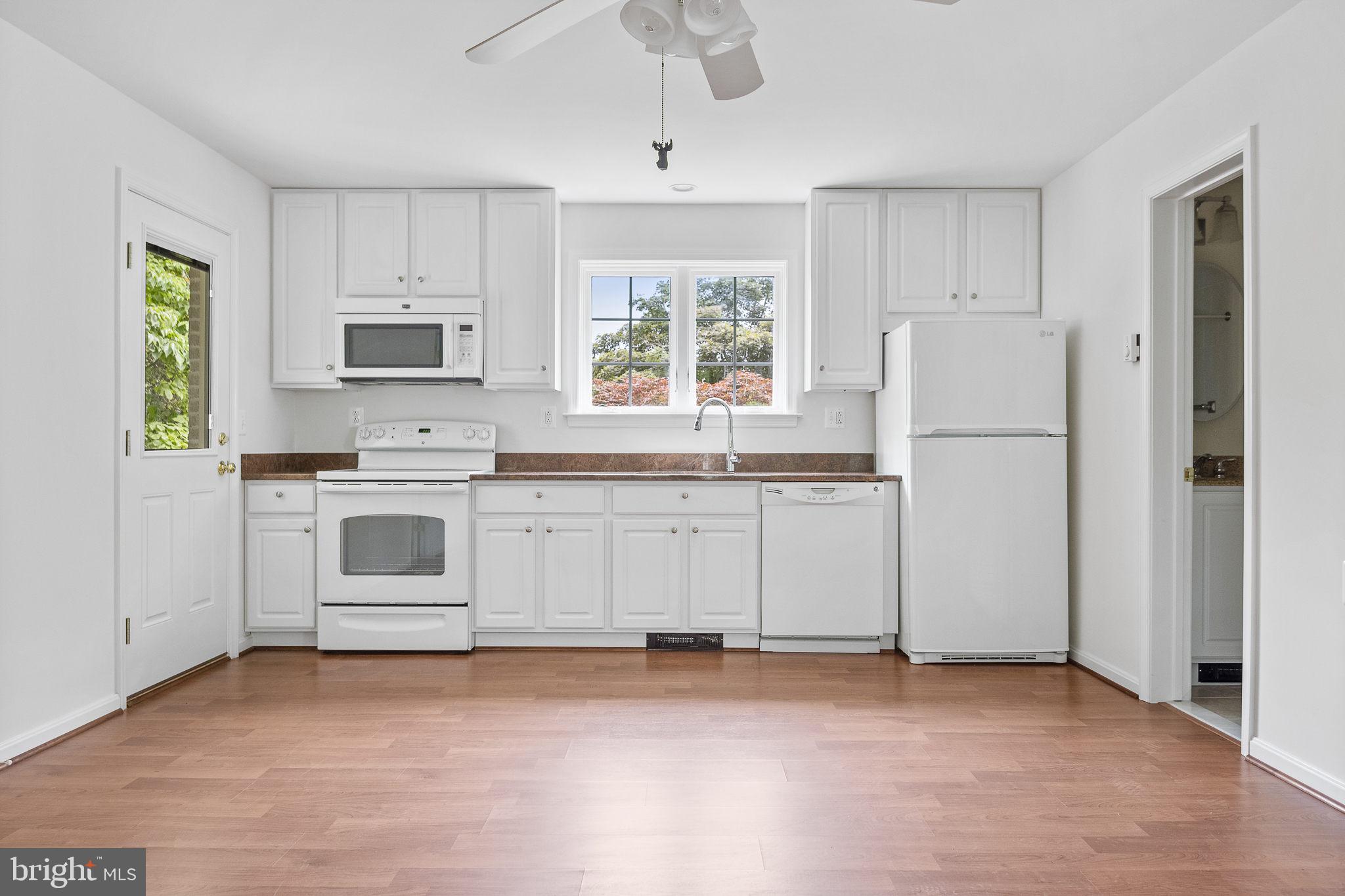 KENTSDALE ESTATES - Residential