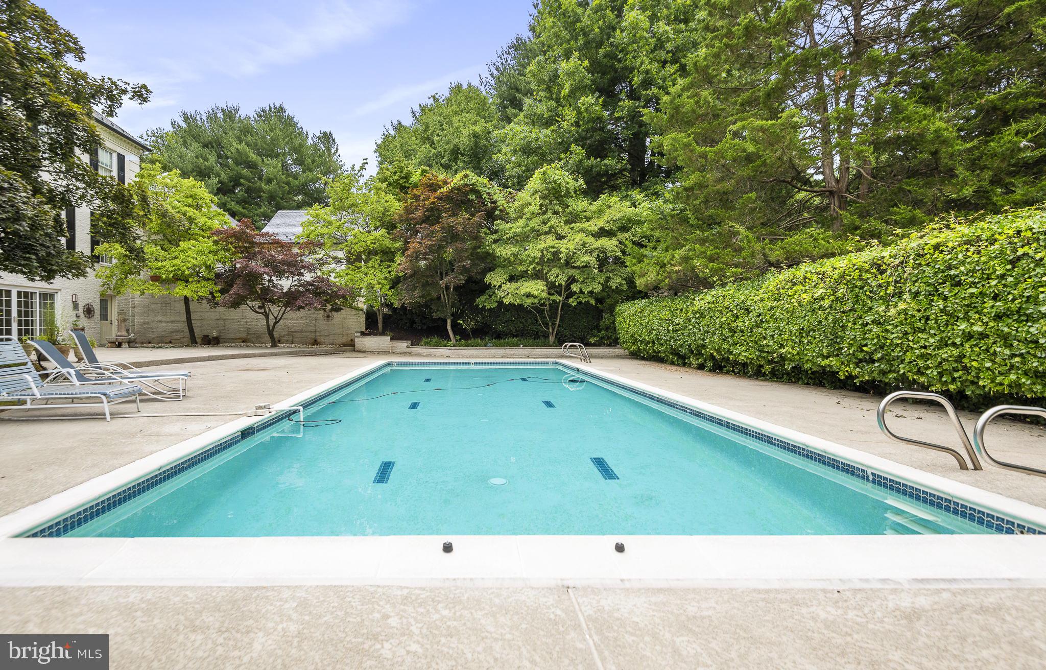 KENTSDALE ESTATES - Residential