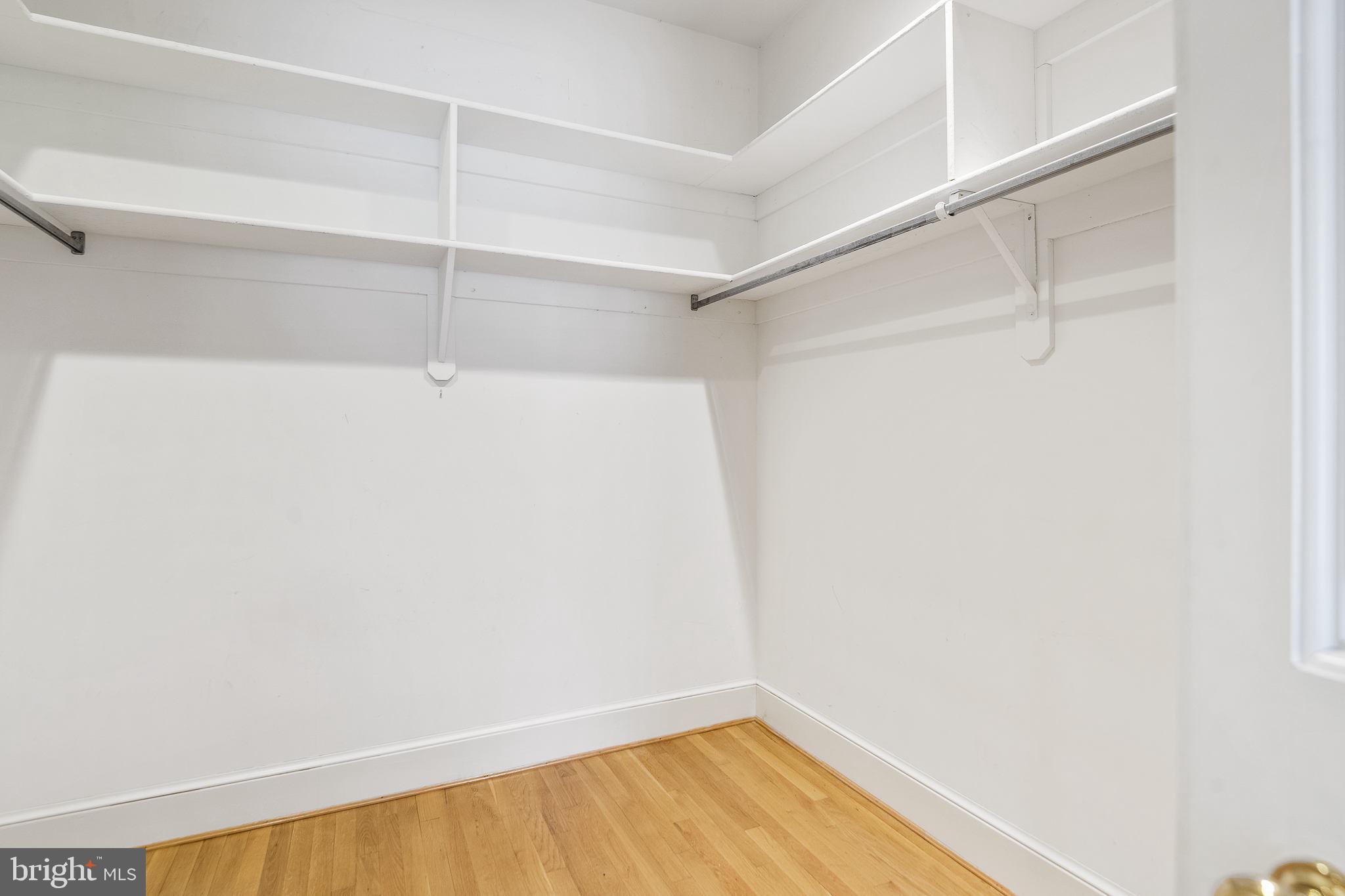 KENTSDALE ESTATES - Residential