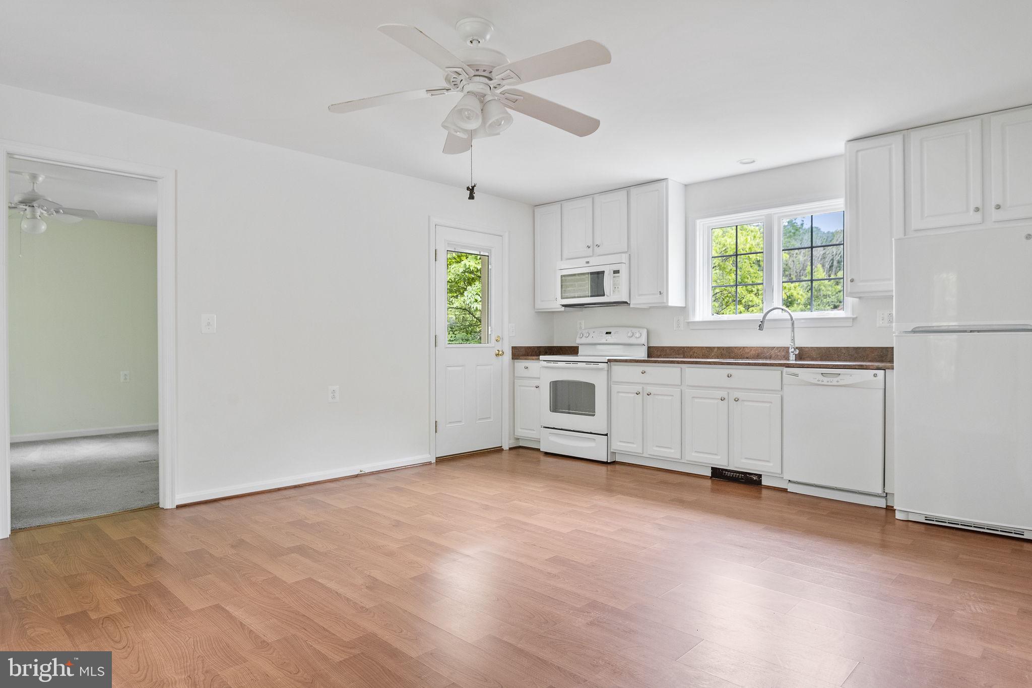 KENTSDALE ESTATES - Residential