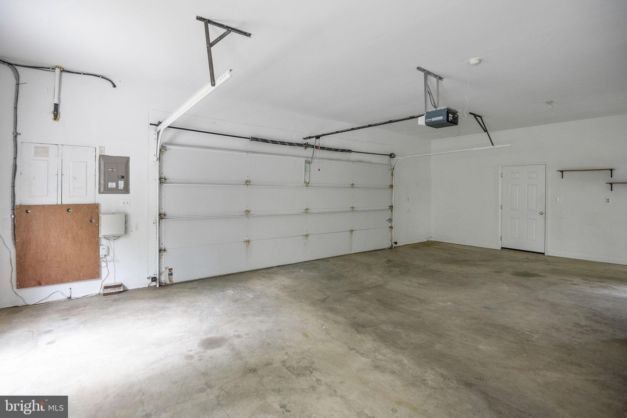 KENTSDALE ESTATES - Residential