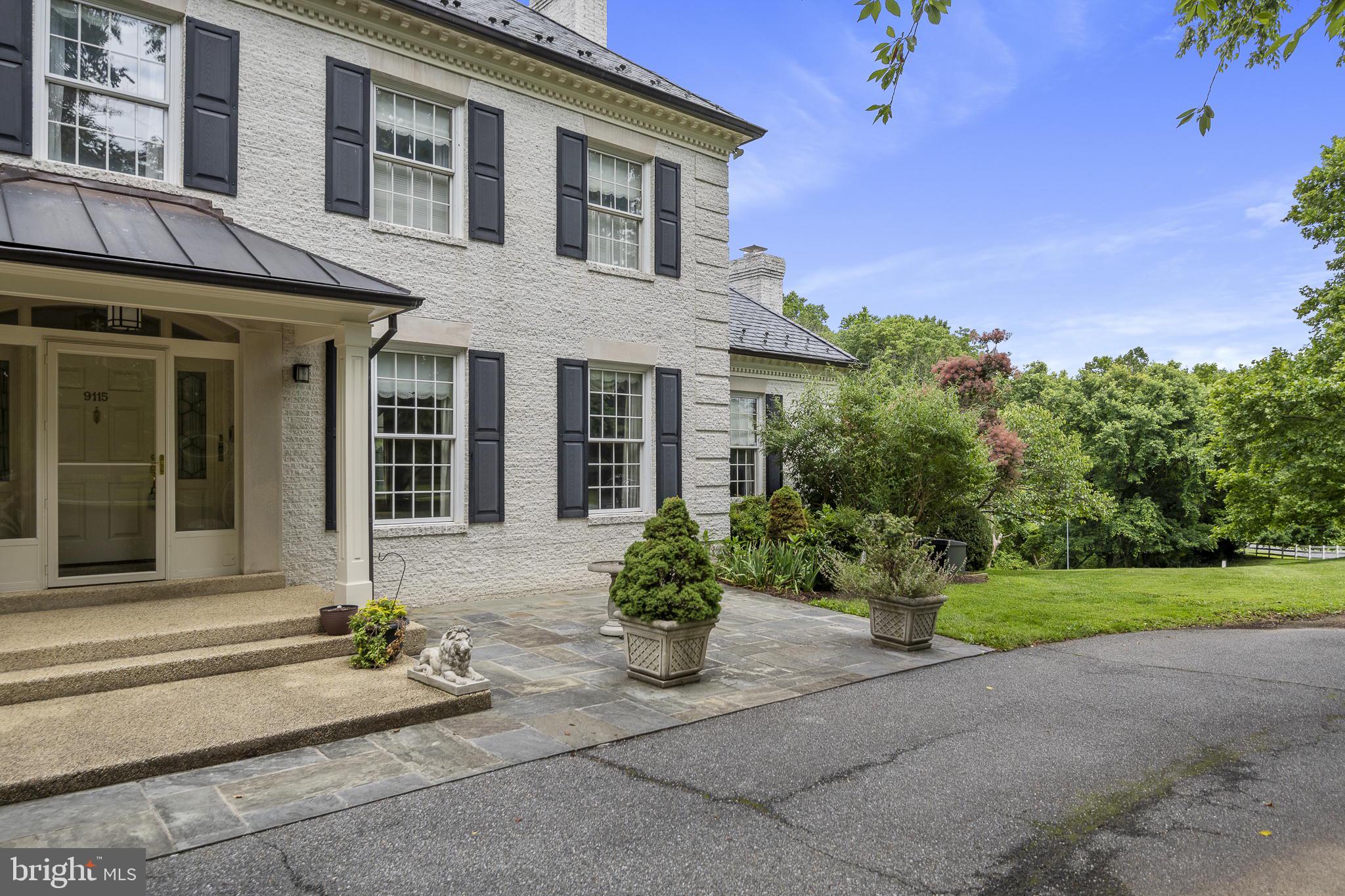 KENTSDALE ESTATES - Residential