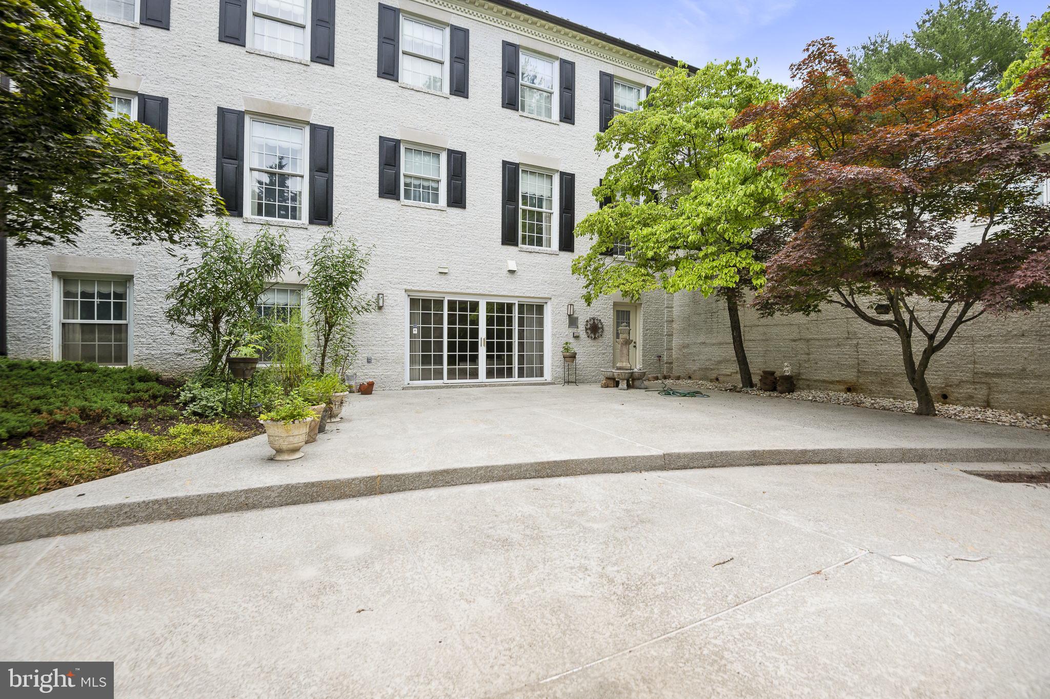 KENTSDALE ESTATES - Residential