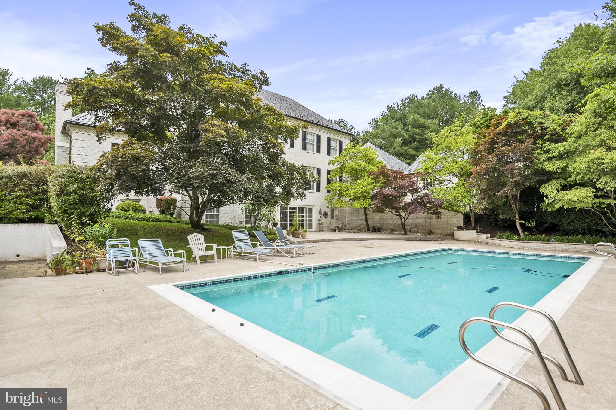 KENTSDALE ESTATES - Residential