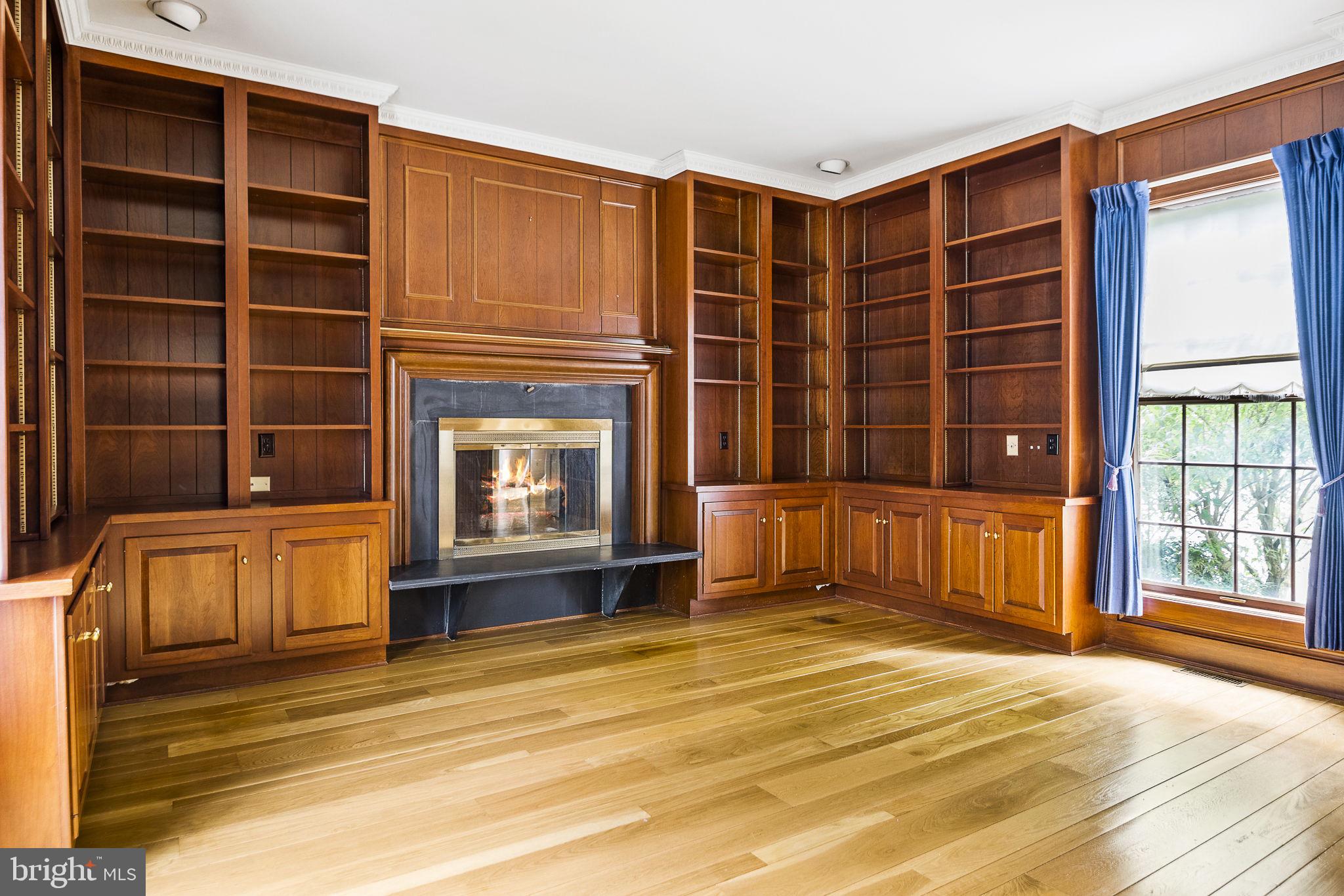 KENTSDALE ESTATES - Residential