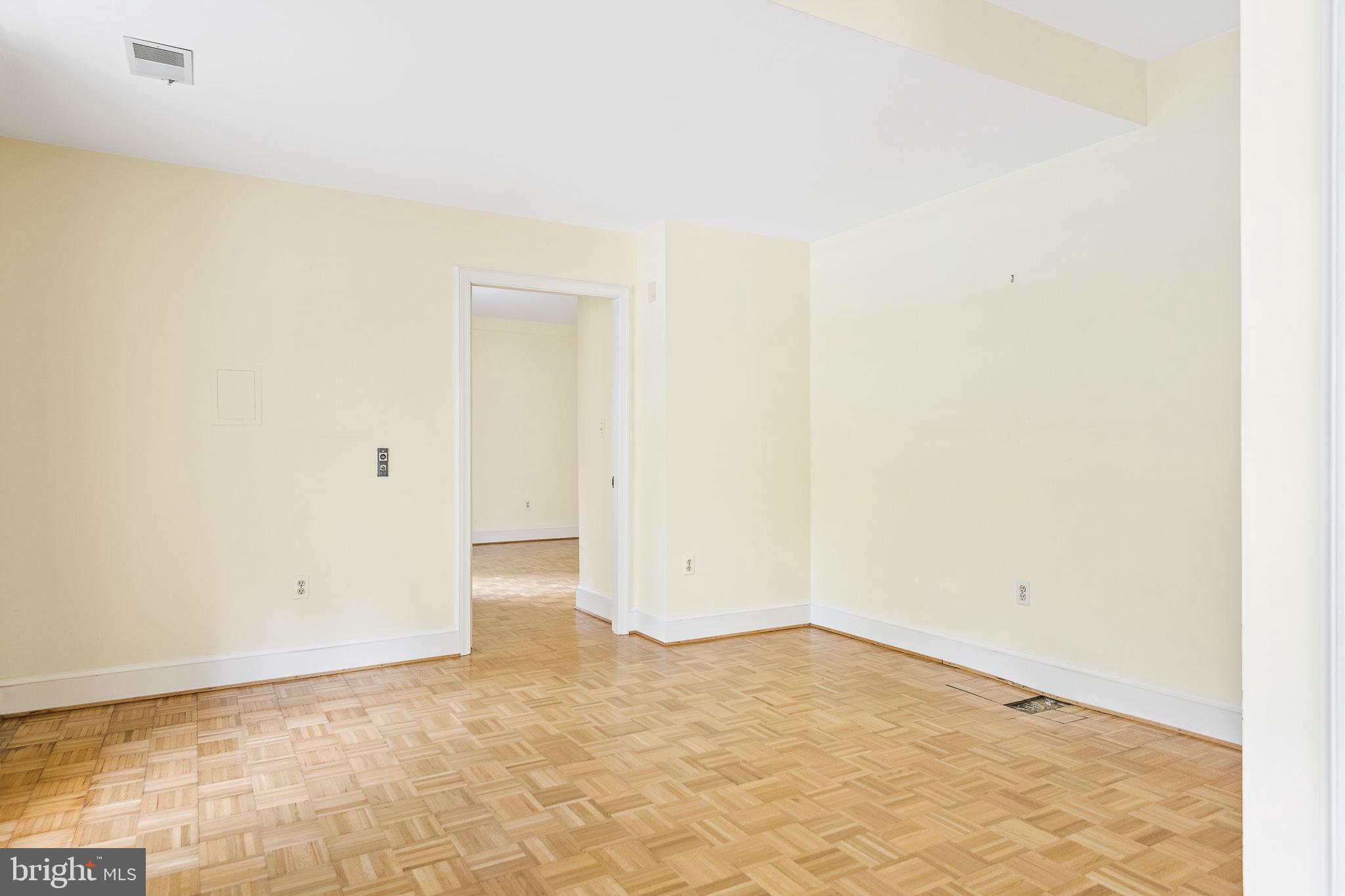 KENTSDALE ESTATES - Residential