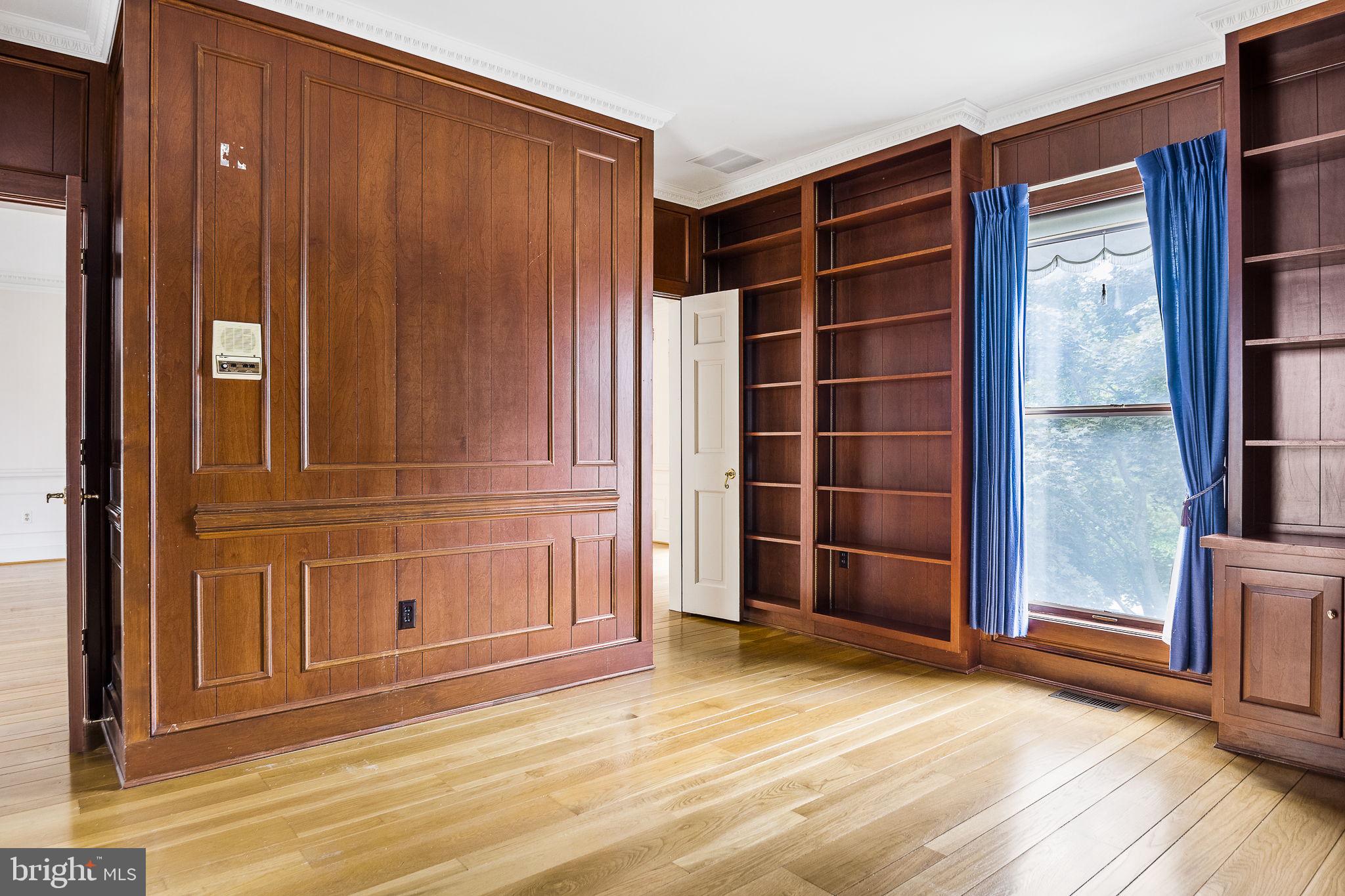 KENTSDALE ESTATES - Residential