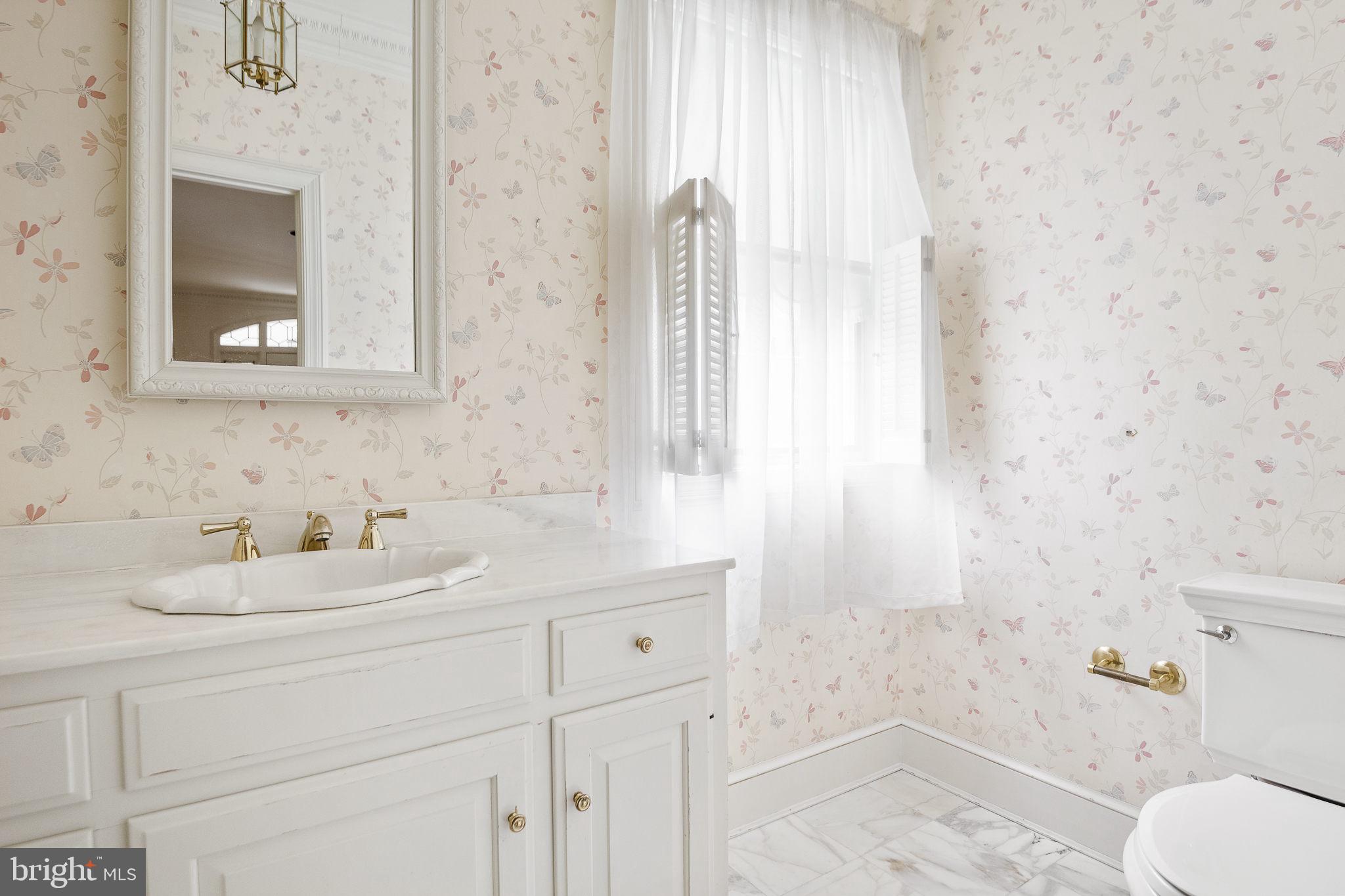 KENTSDALE ESTATES - Residential