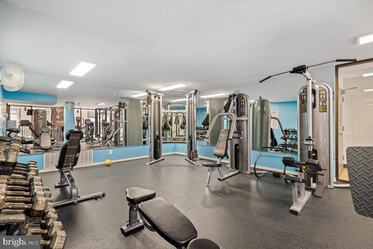 AMERICANA CENTRE - Residential Lease