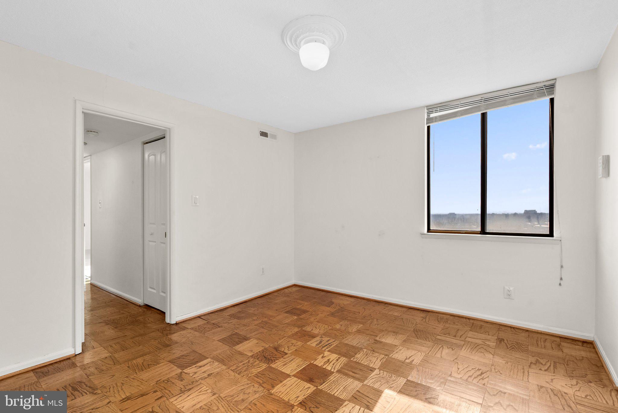 AMERICANA CENTRE - Residential Lease