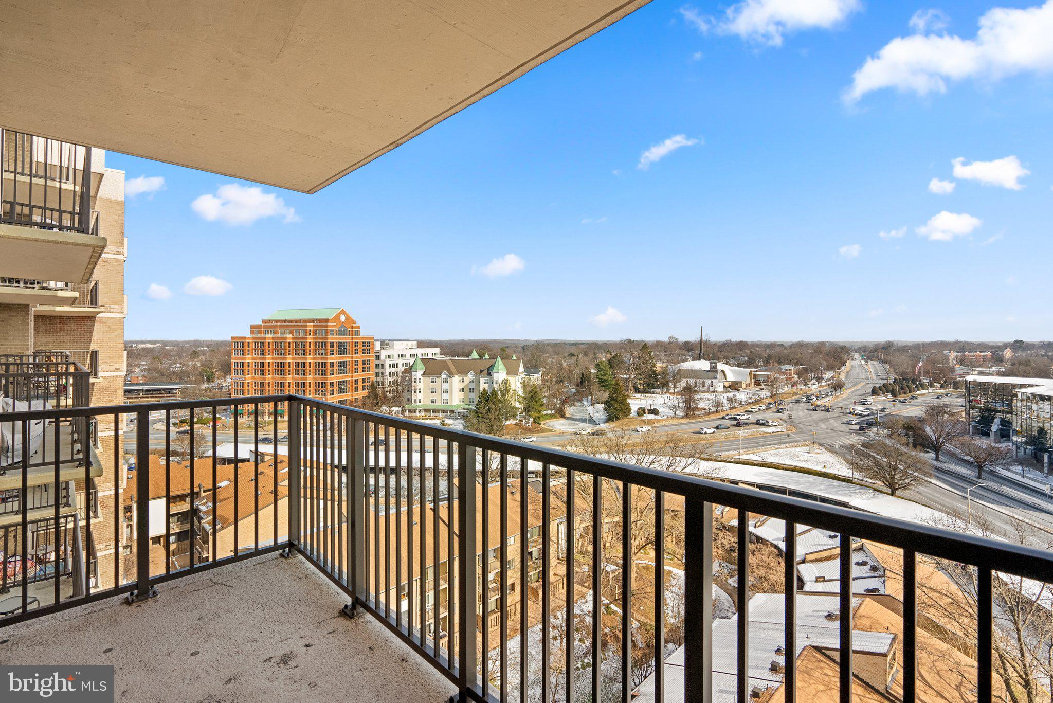 AMERICANA CENTRE - Residential Lease